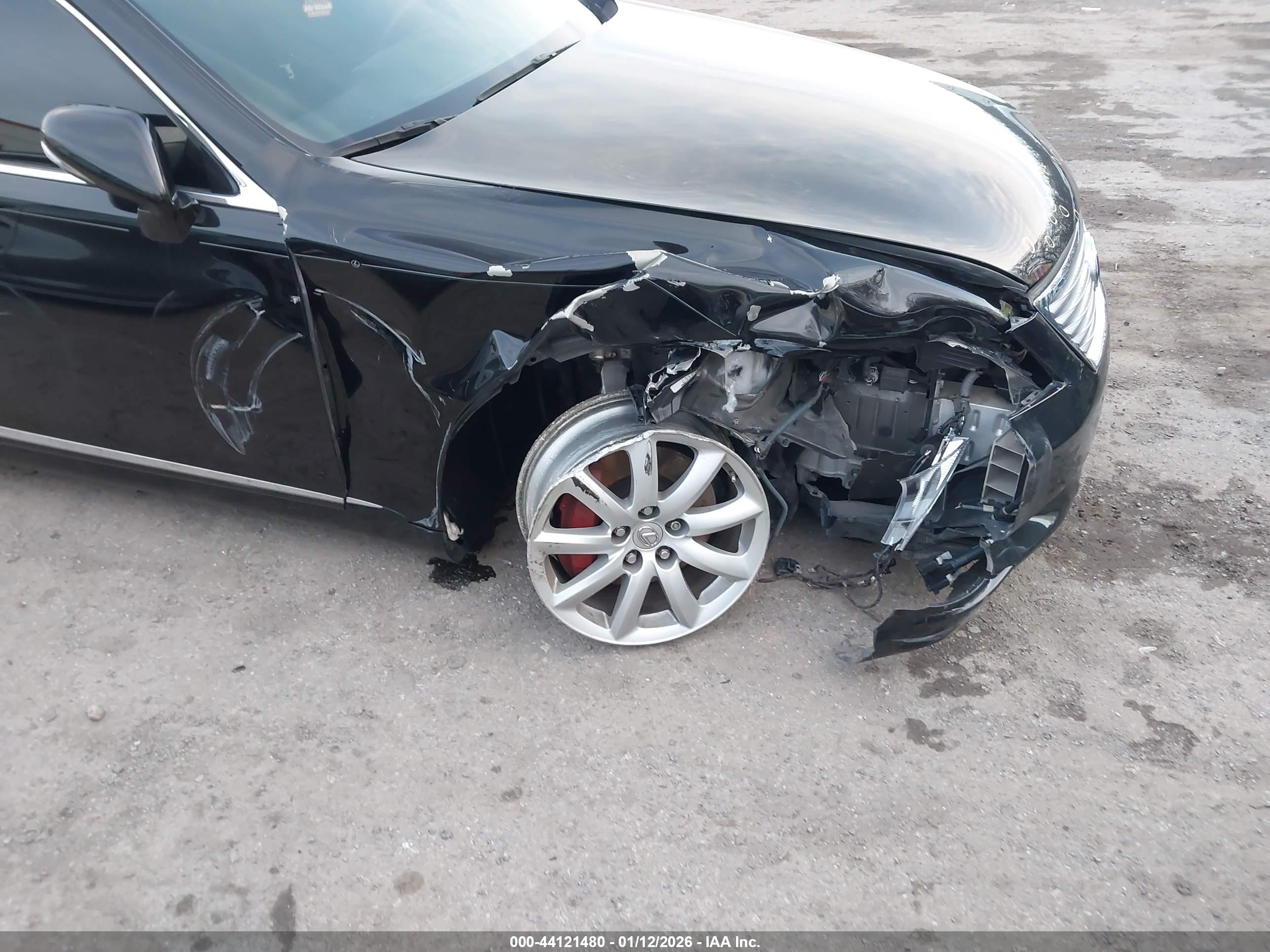 LEXUS LS image 6