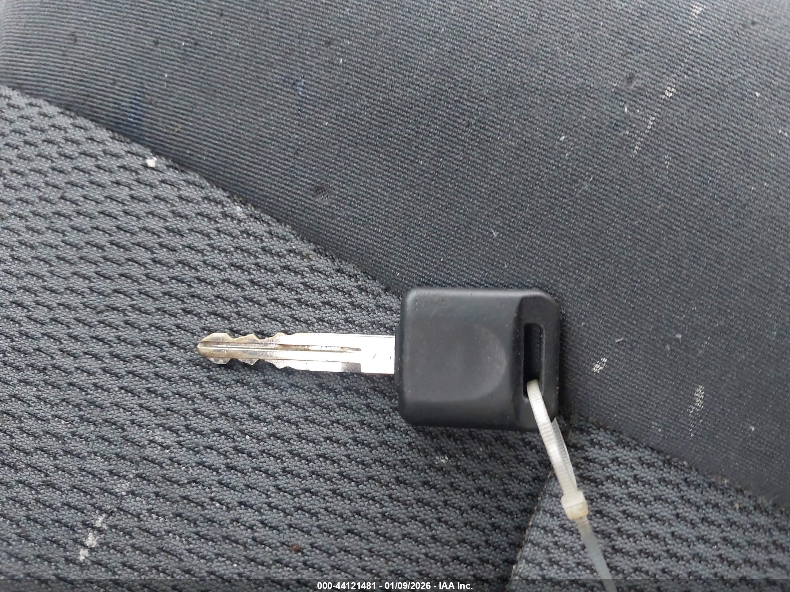 NISSAN FRONTIER image 11