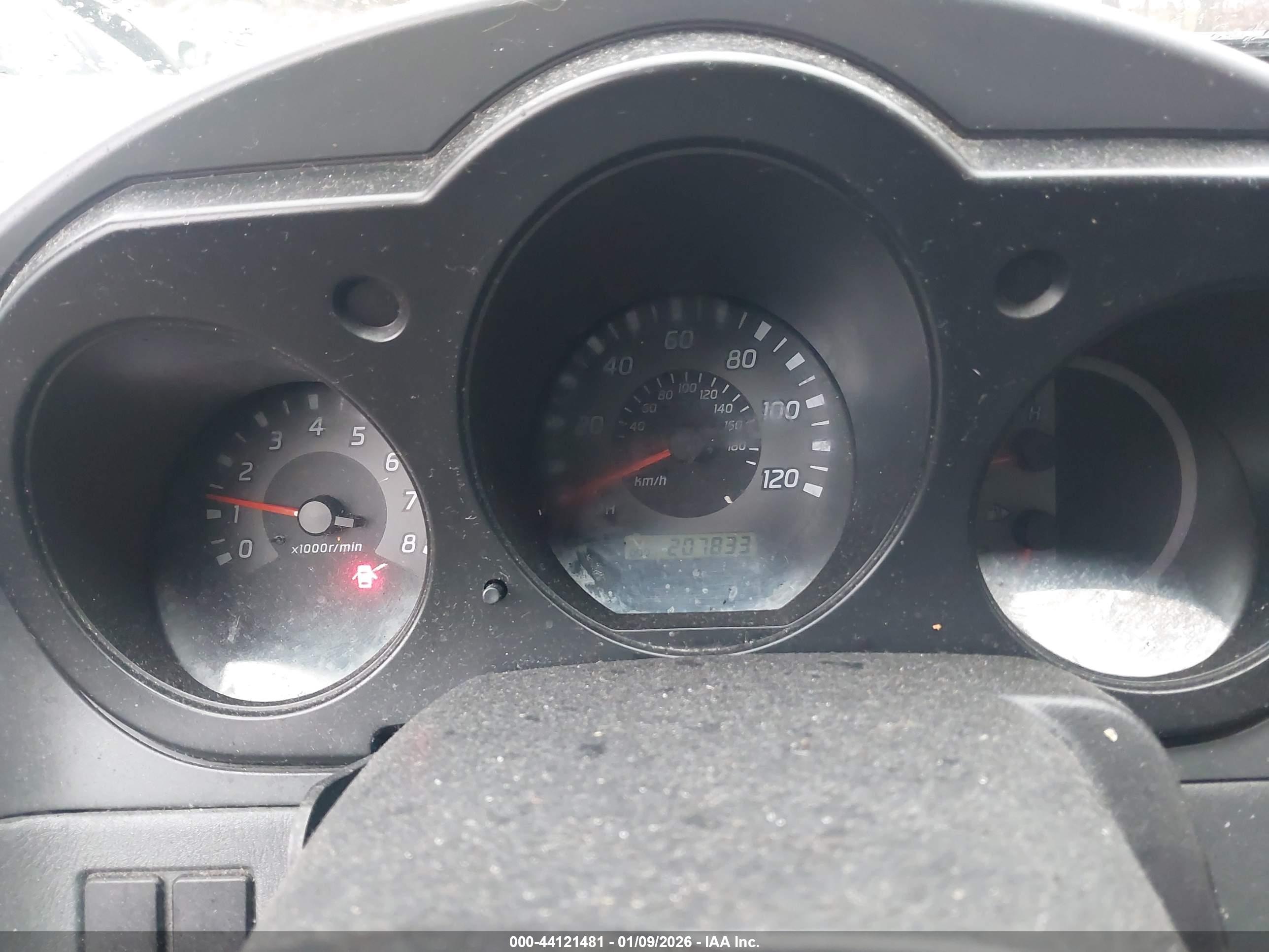NISSAN FRONTIER image 7