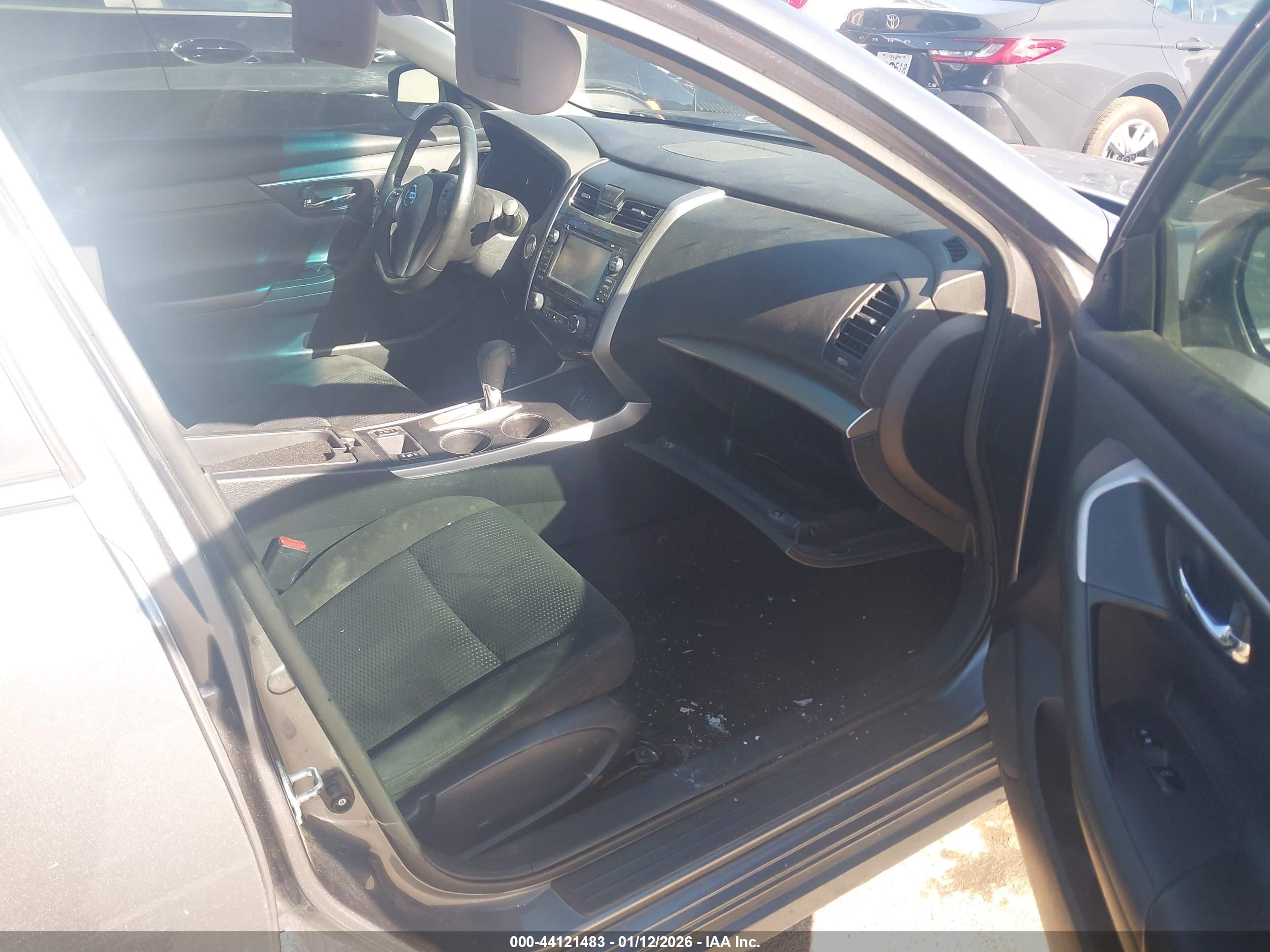 NISSAN ALTIMA image 5