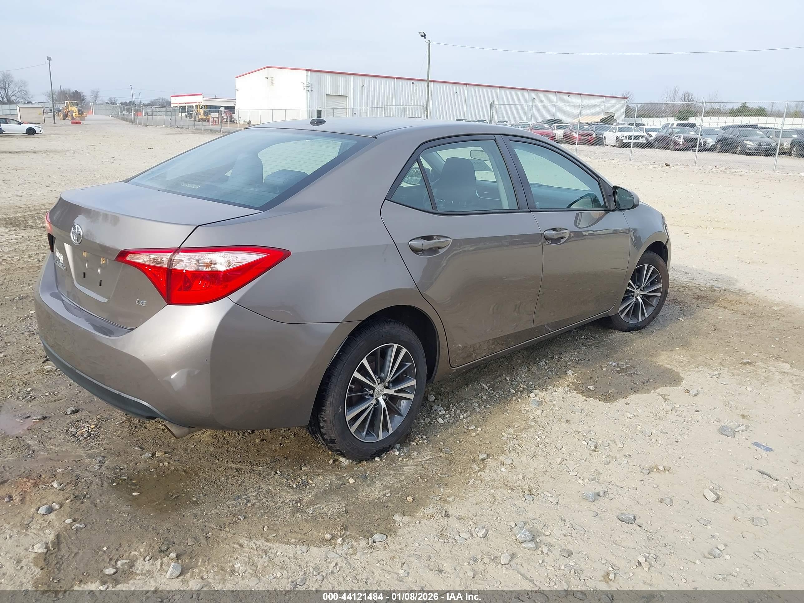 TOYOTA COROLLA image 4