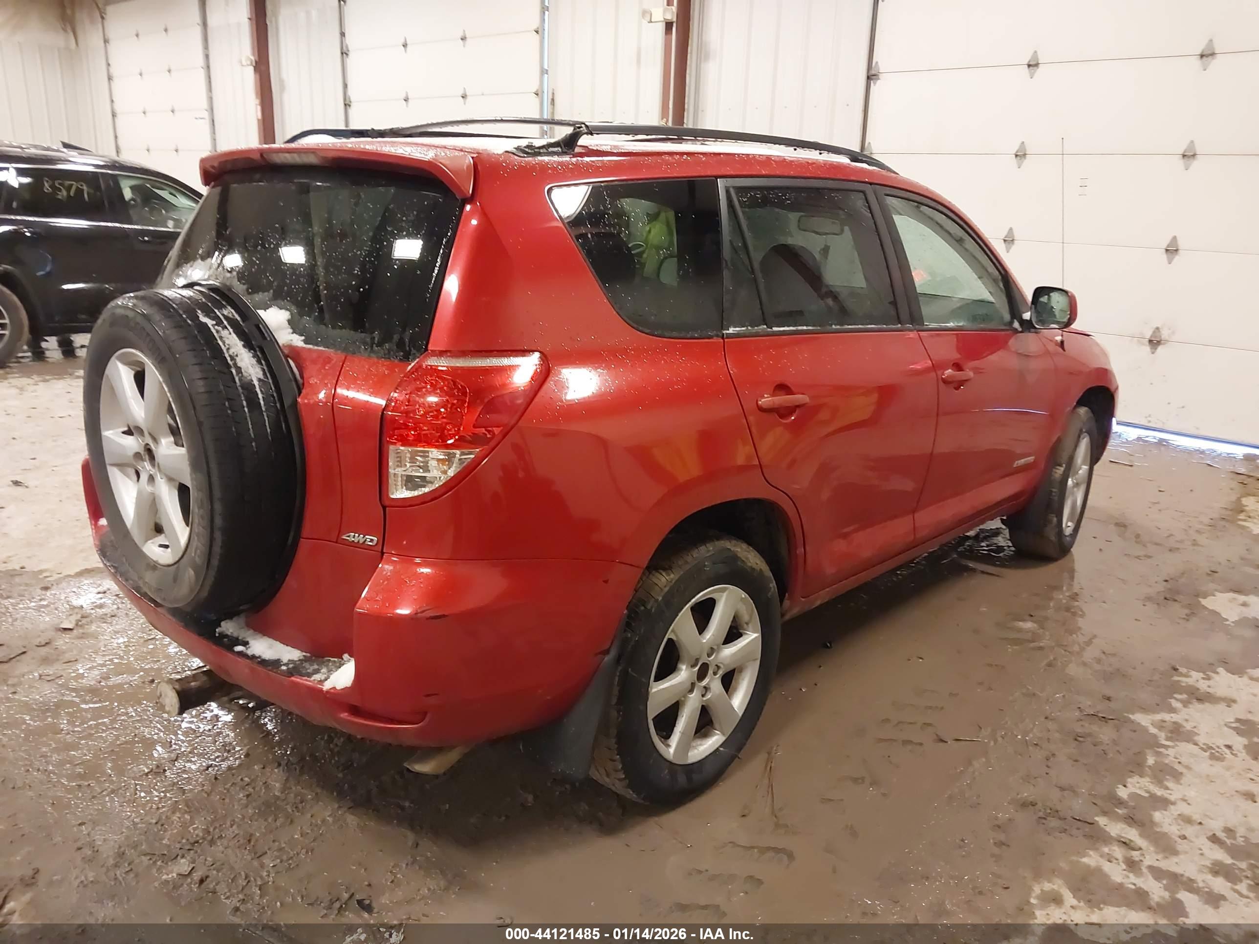 TOYOTA RAV4 image 4