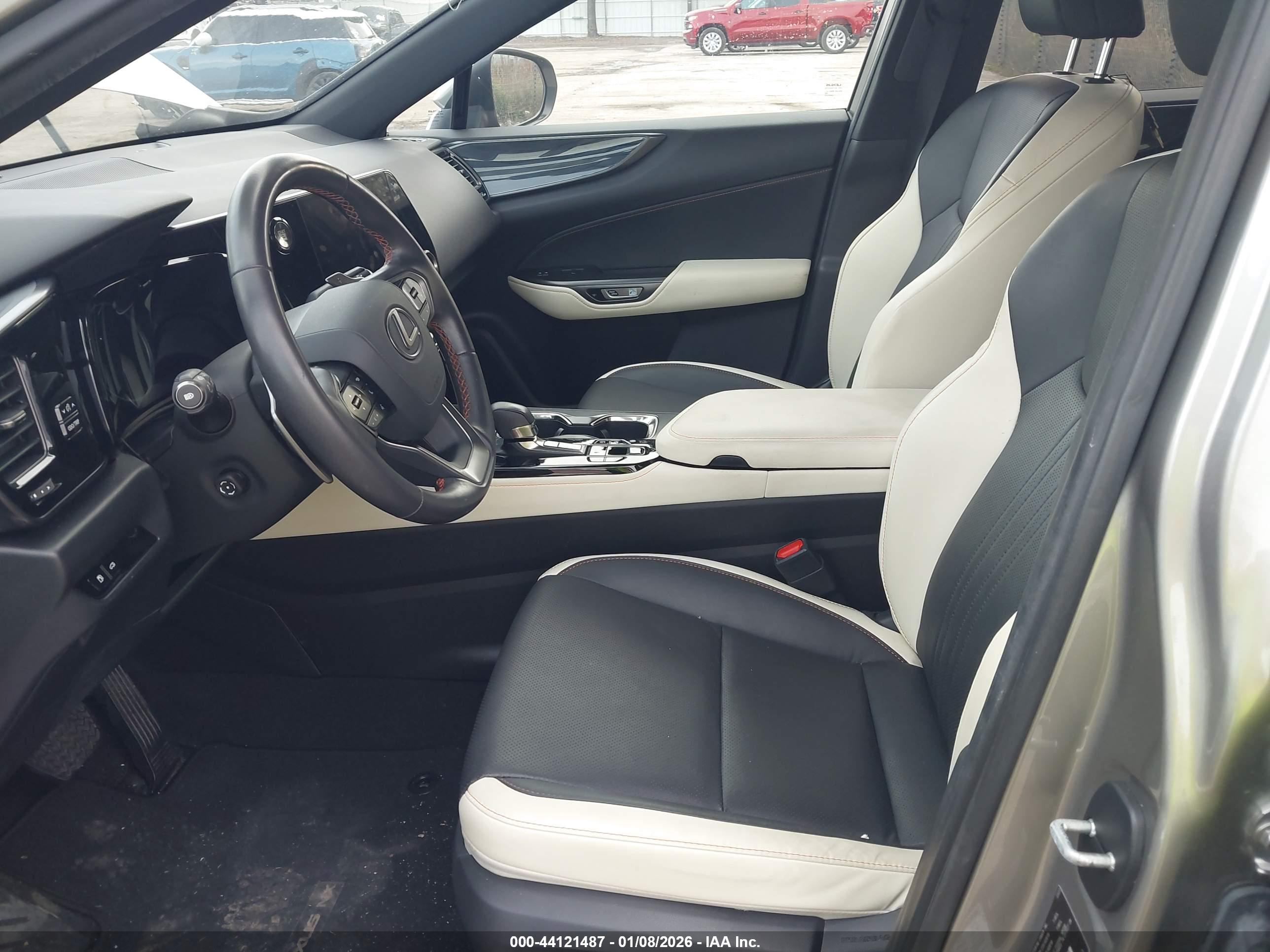 LEXUS NX image 5