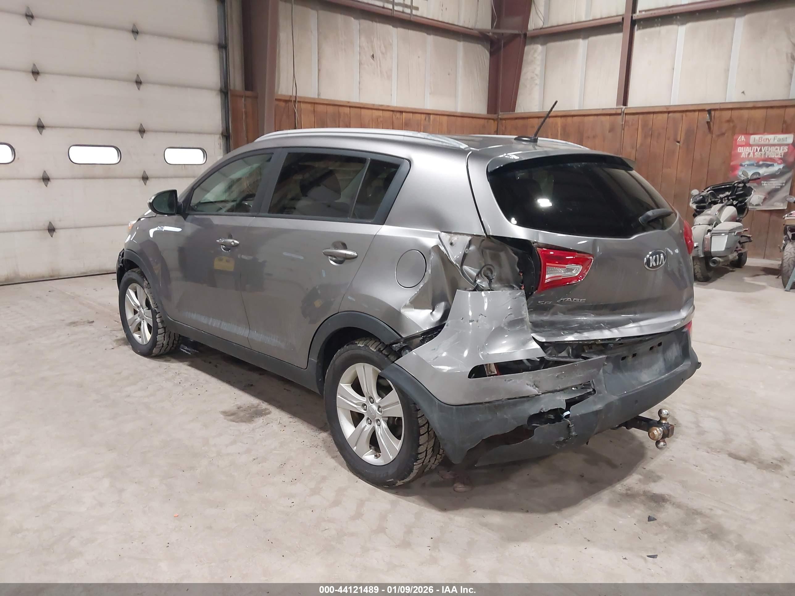 KIA SPORTAGE image 3