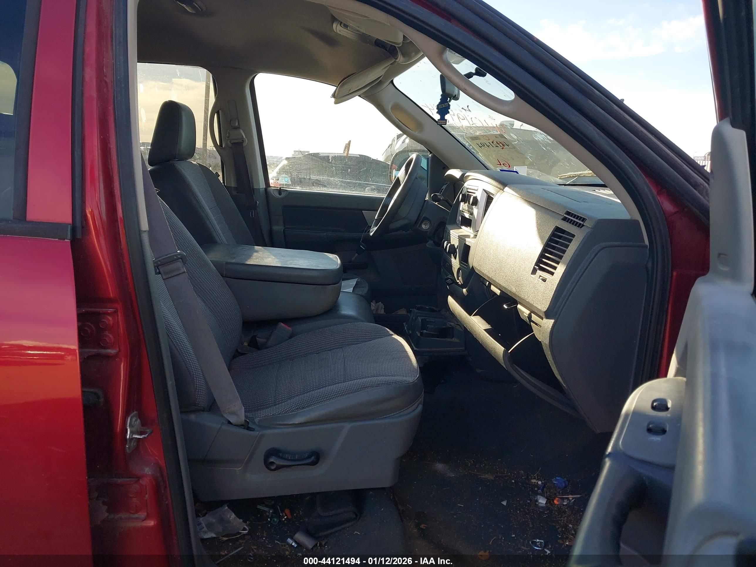 DODGE RAM image 5