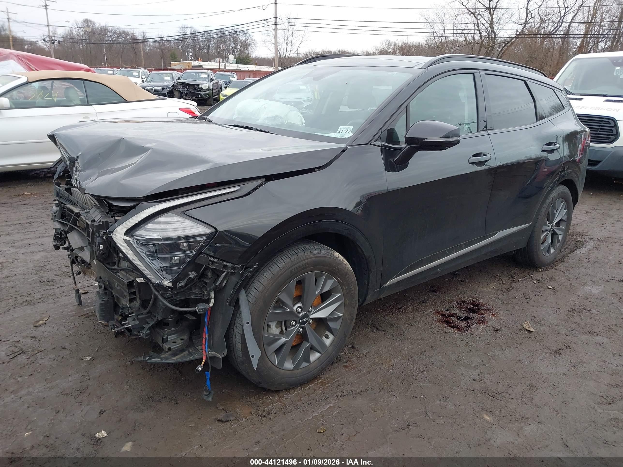 KIA SPORTAGE image 2