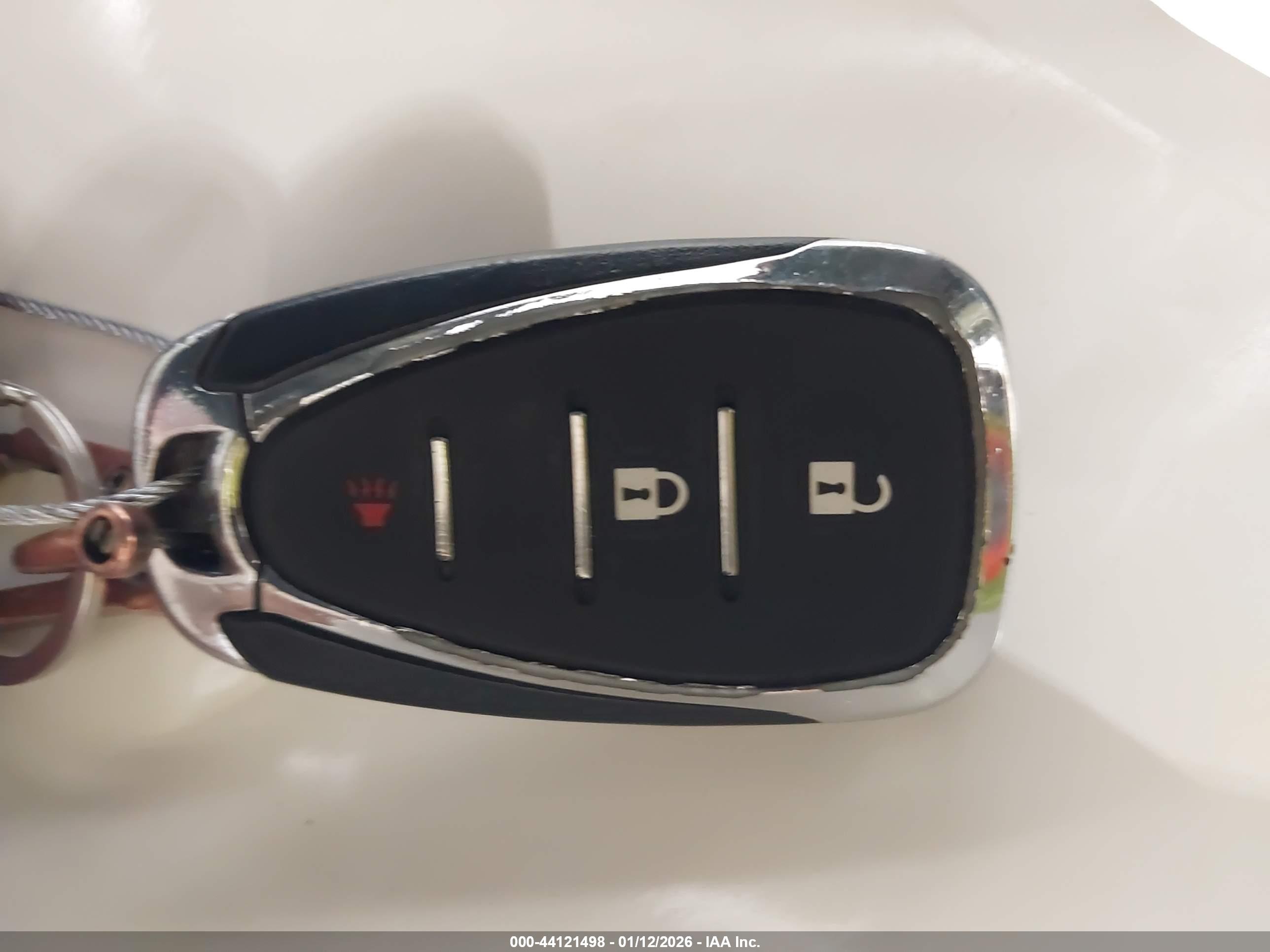 CHEVROLET EQUINOX image 11
