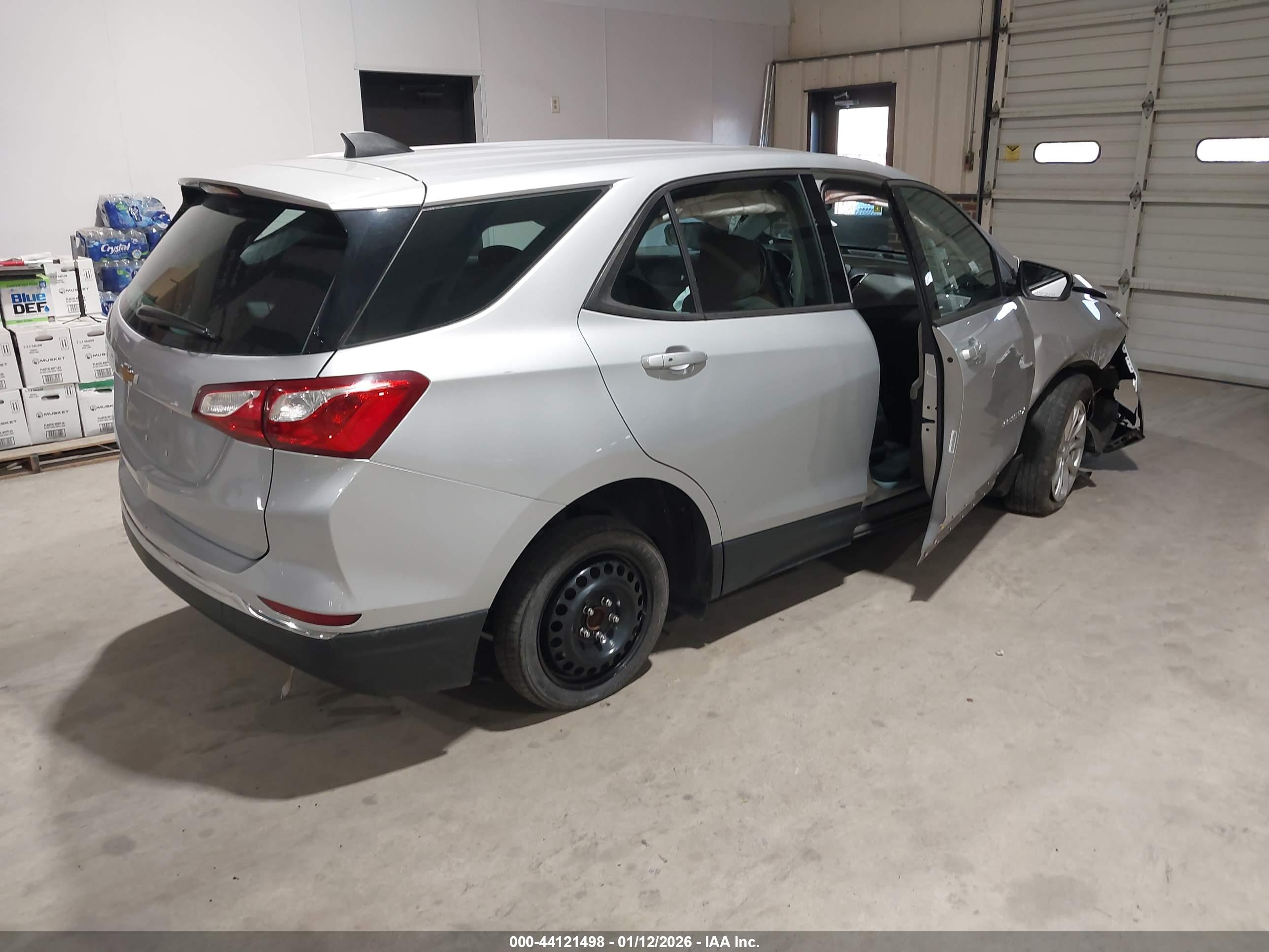 CHEVROLET EQUINOX image 4