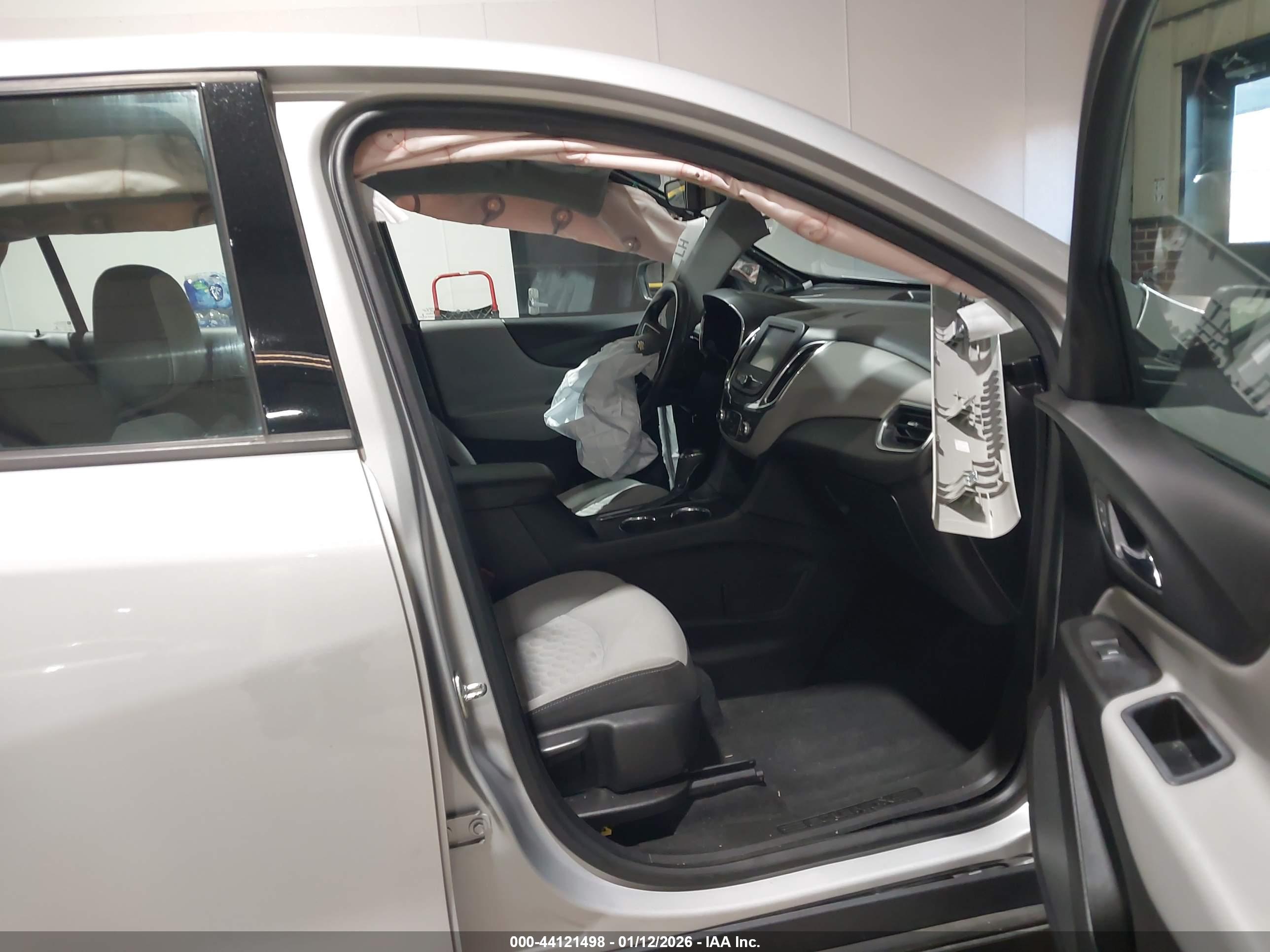 CHEVROLET EQUINOX image 5