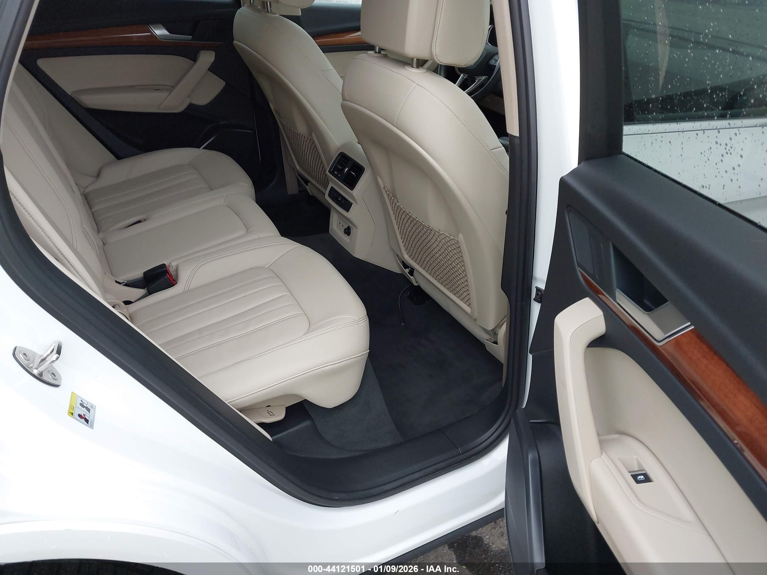 AUDI Q5 image 8