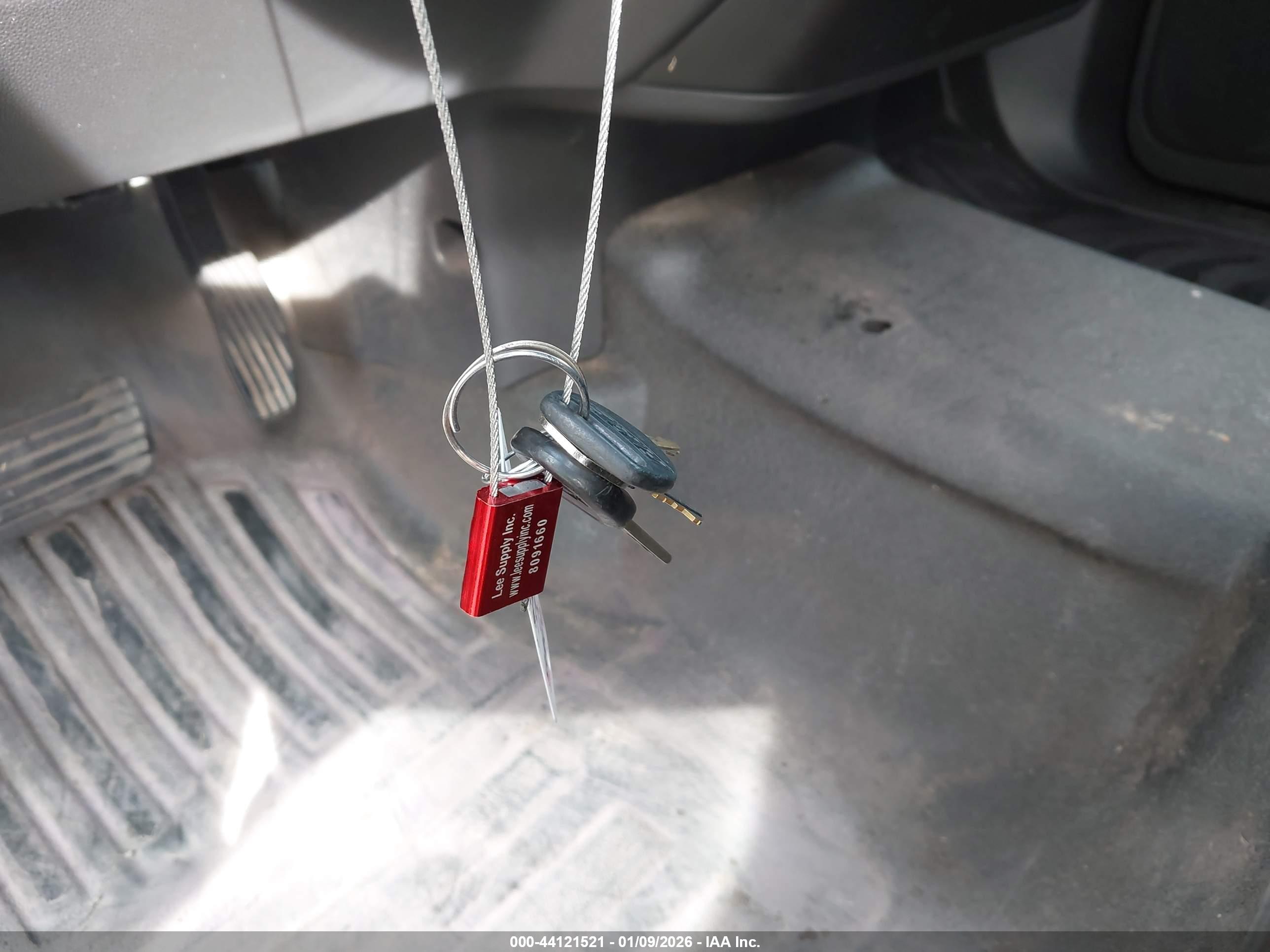 CHEVROLET SILVERADO image 11