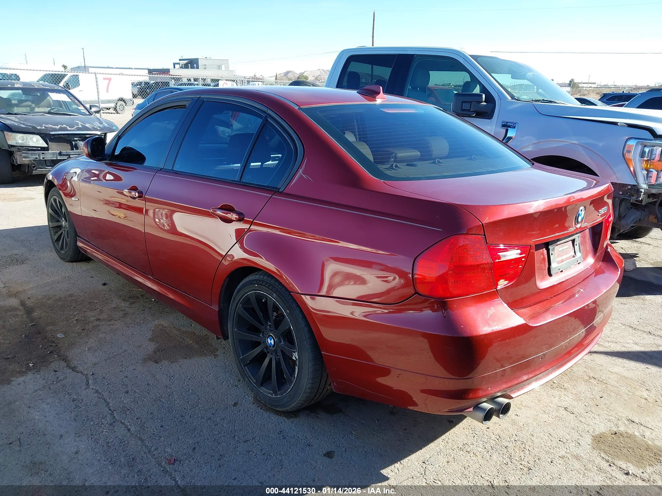 BMW 328I image 3
