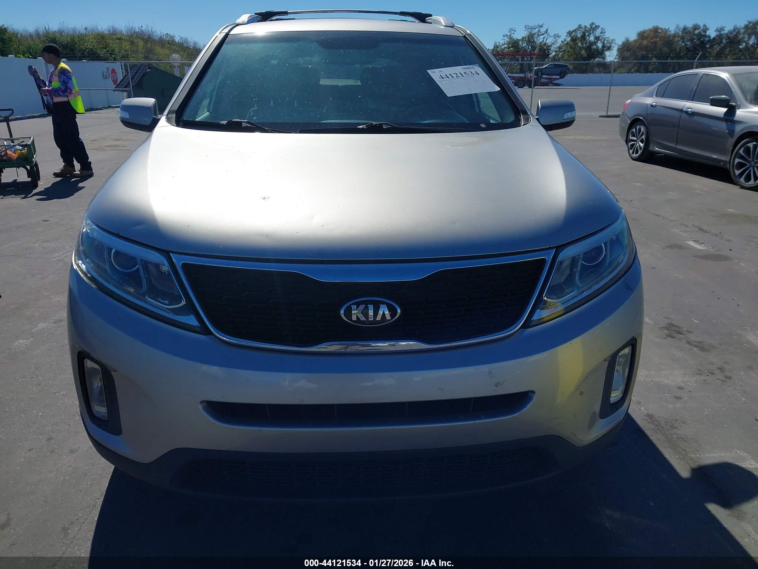 KIA SORENTO image 6