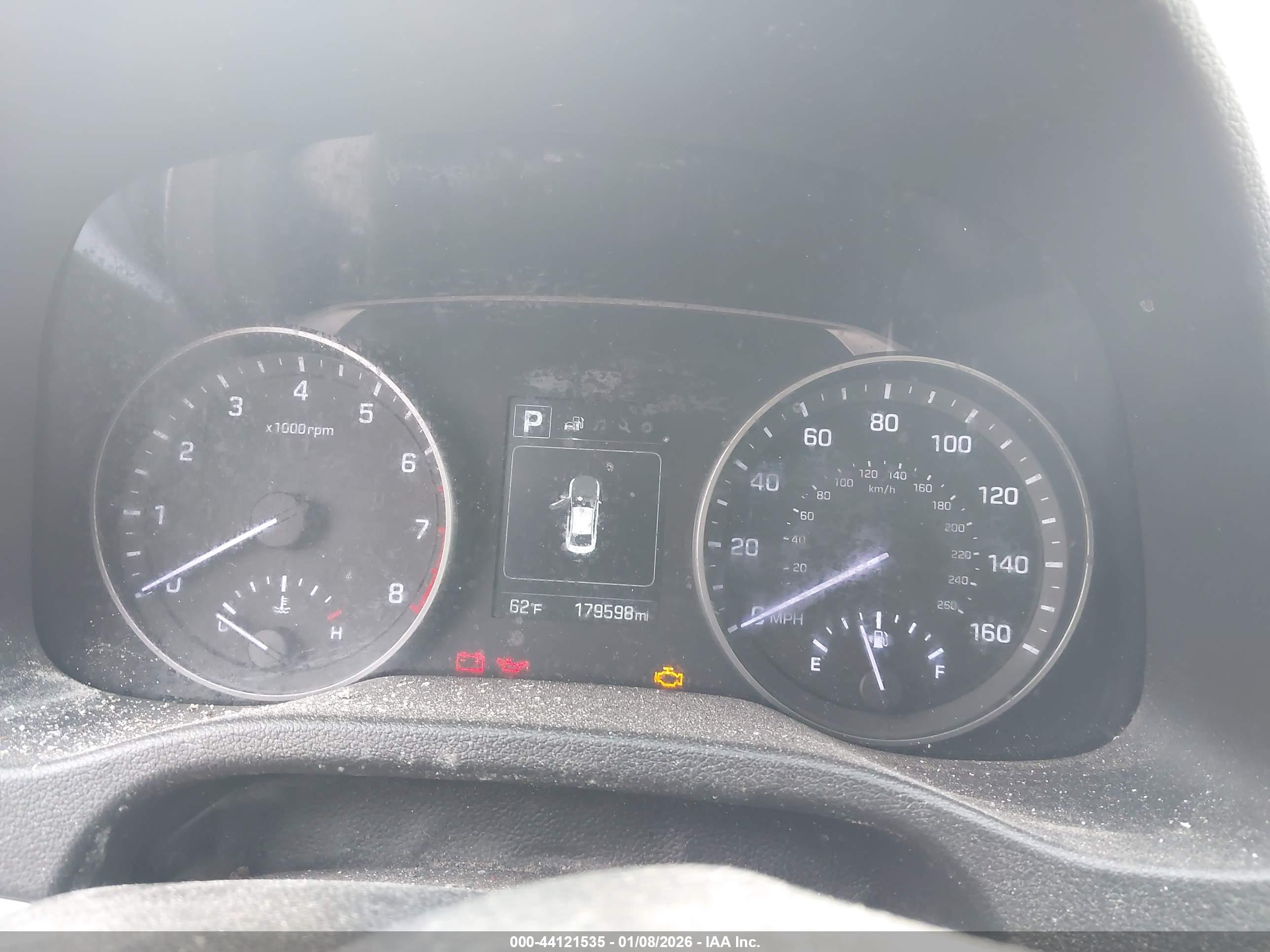 HYUNDAI ELANTRA image 7