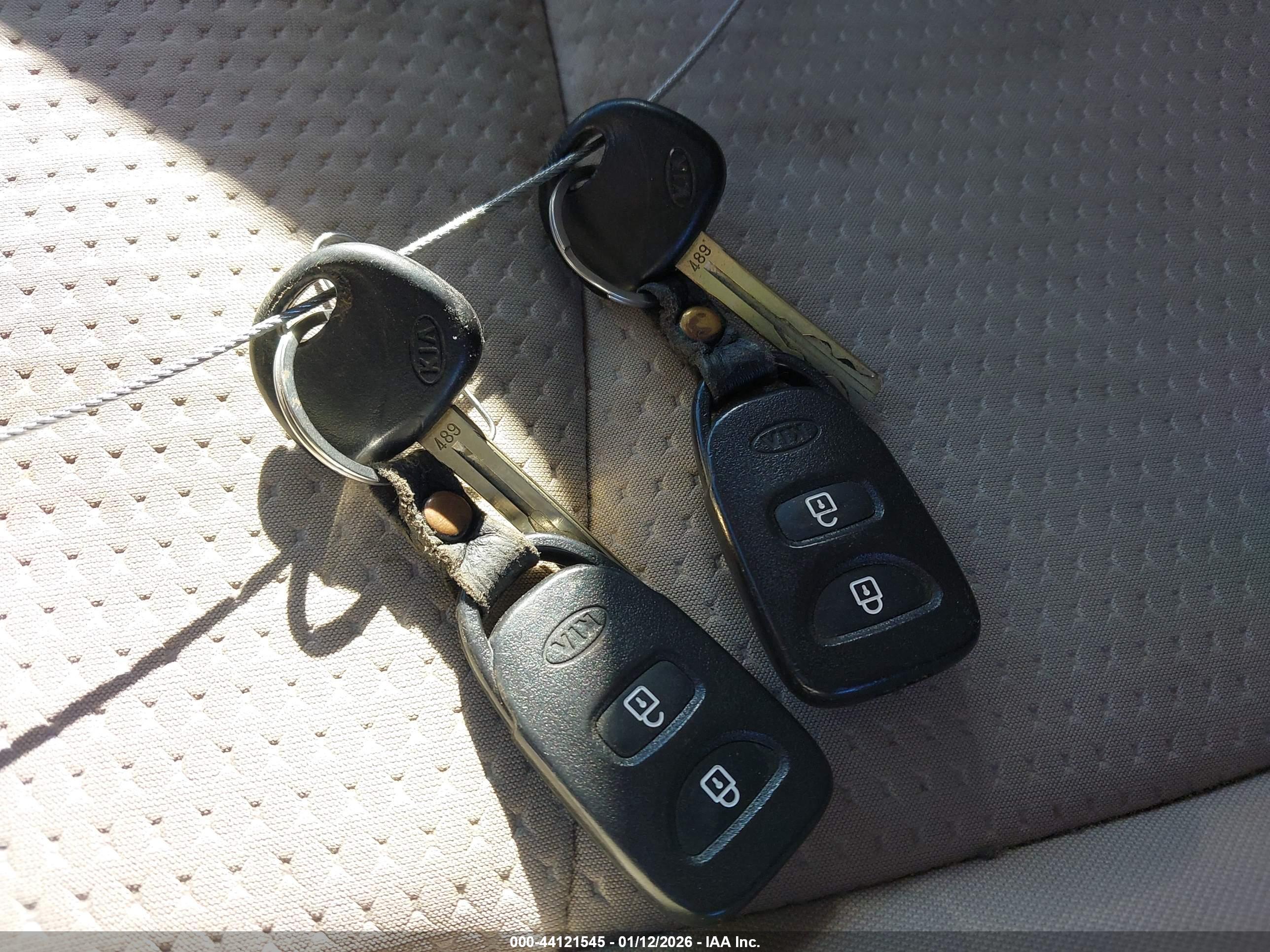 KIA SORENTO image 11