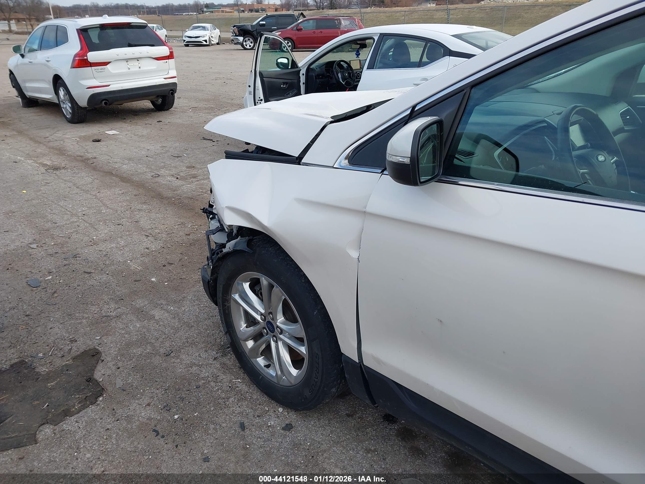 FORD EDGE image 6