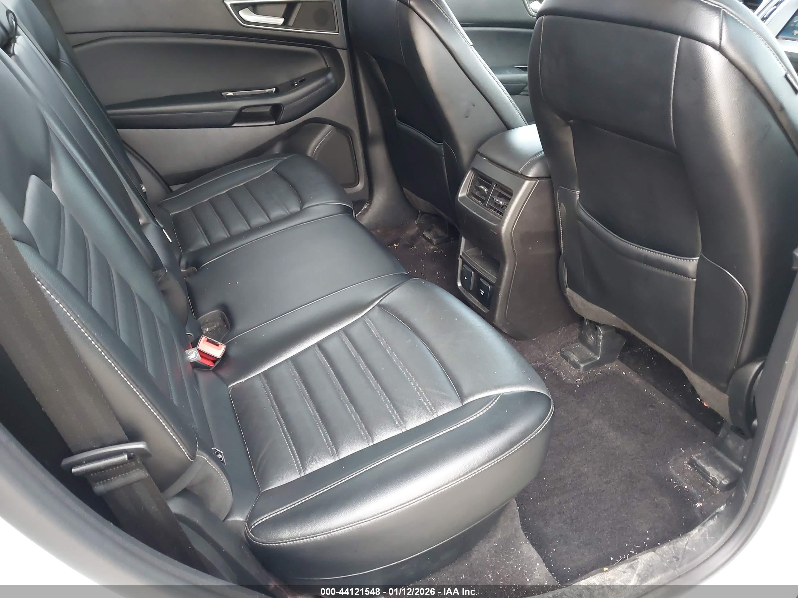 FORD EDGE image 8