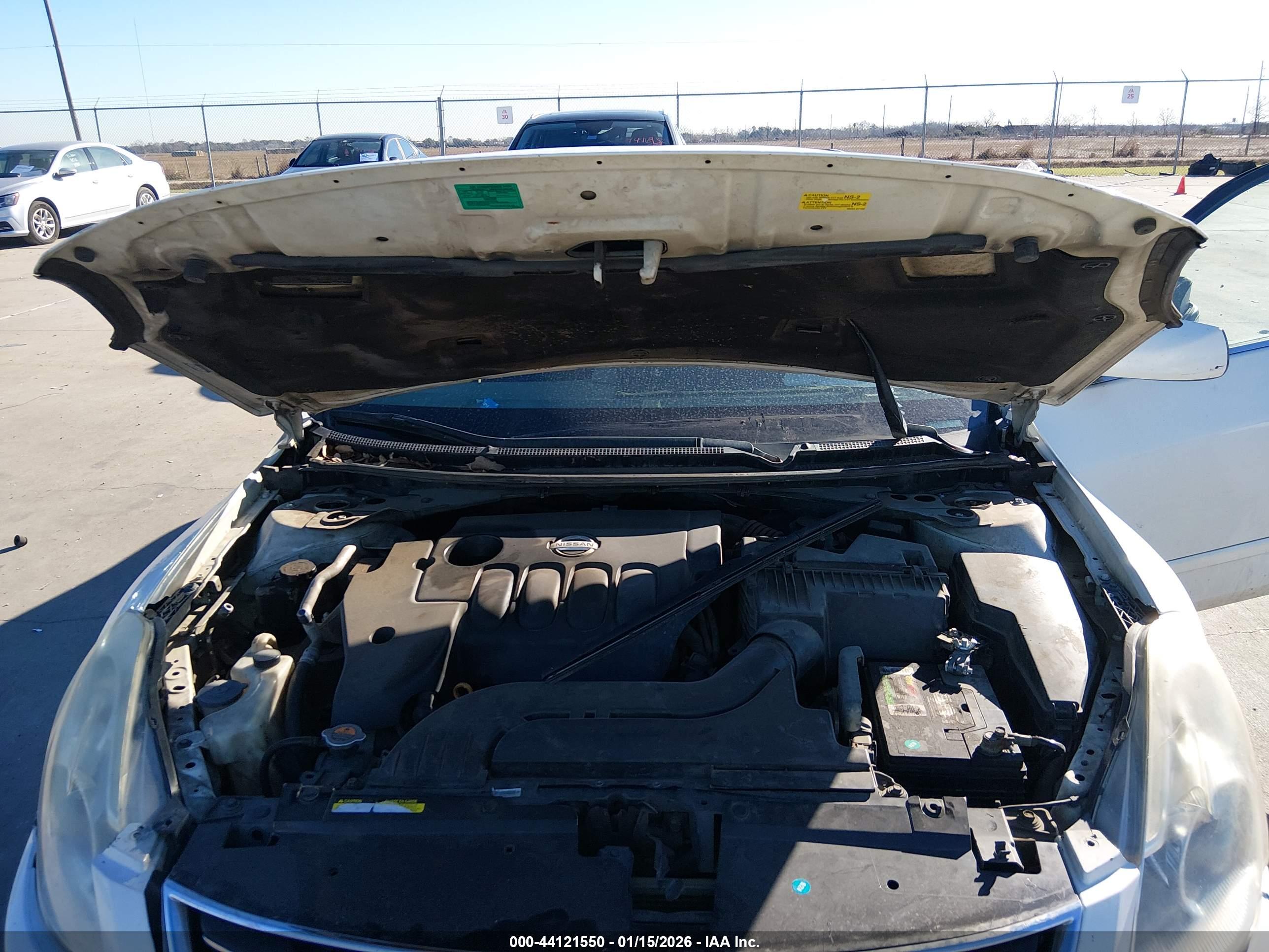NISSAN ALTIMA image 10