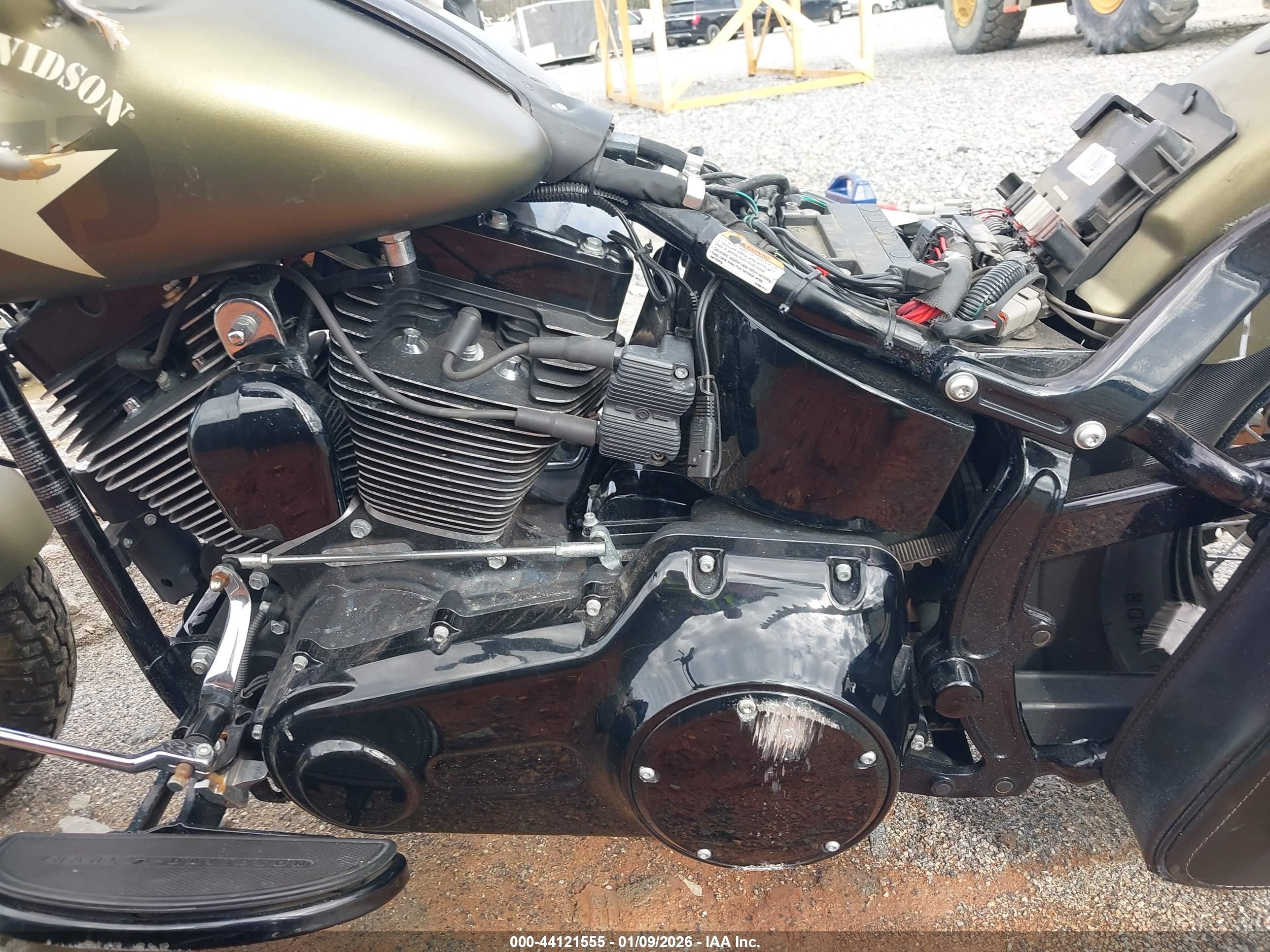 HARLEY-DAVIDSON FLSS image 9