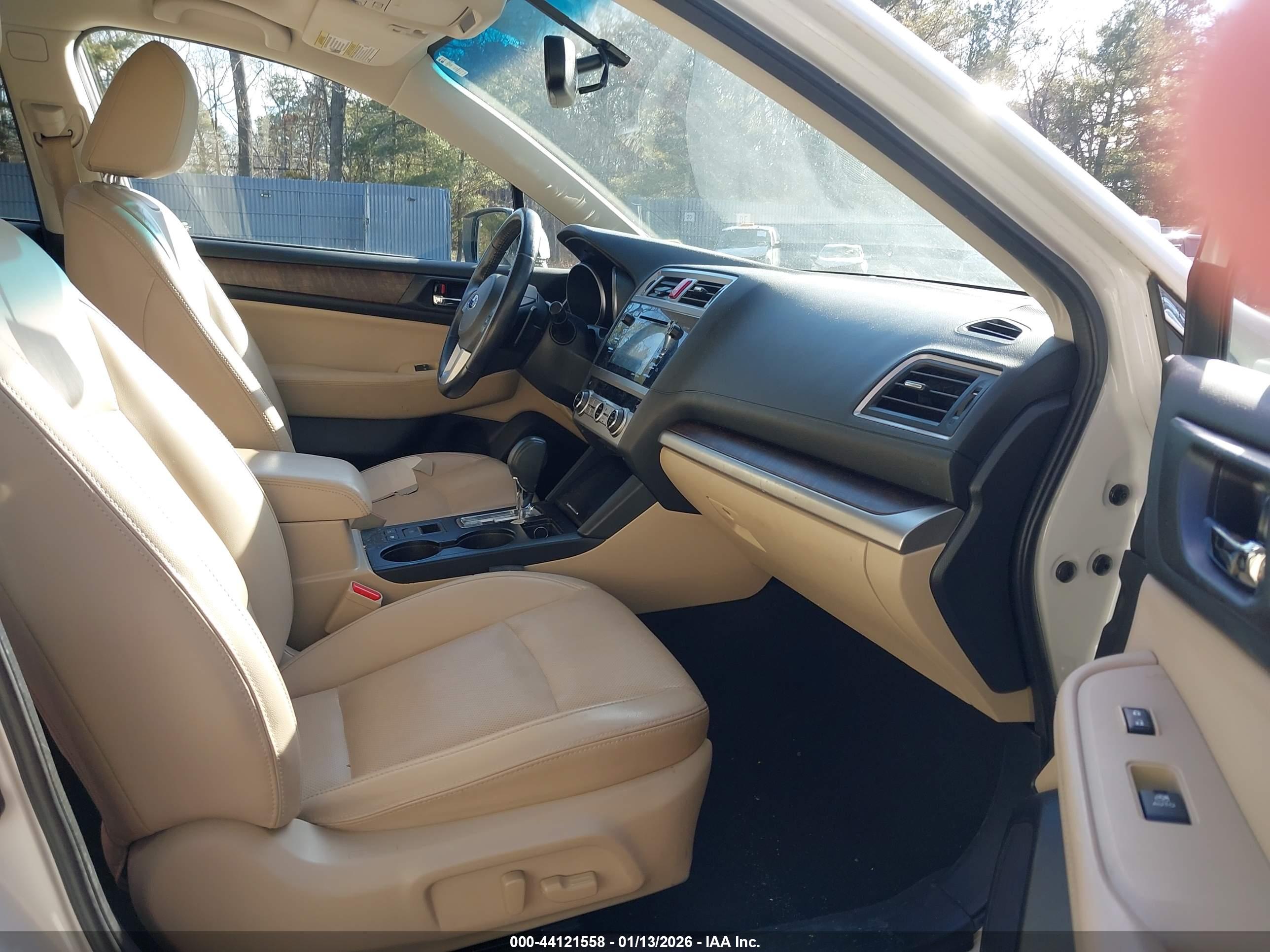 SUBARU OUTBACK image 5