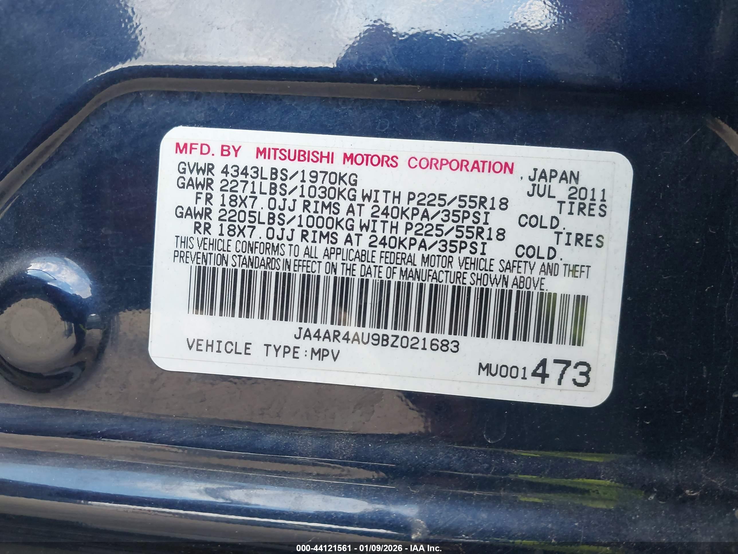 MITSUBISHI OUTLANDER image 9