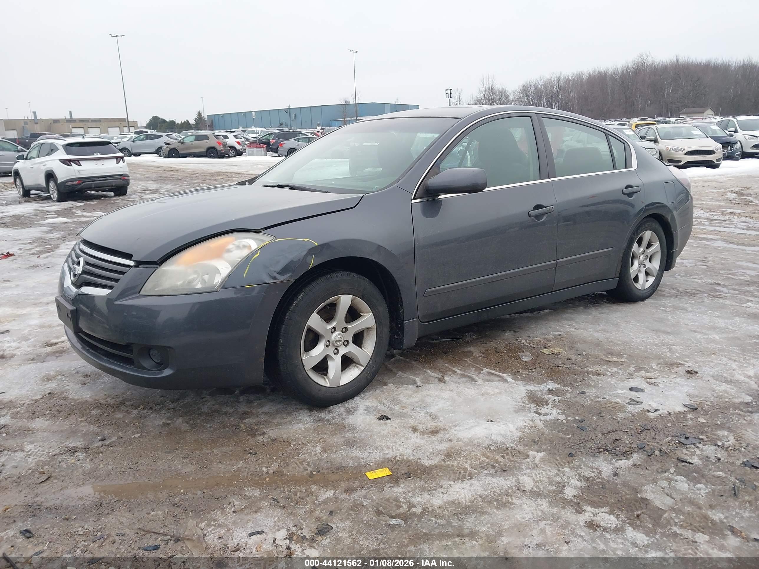 NISSAN ALTIMA image 2