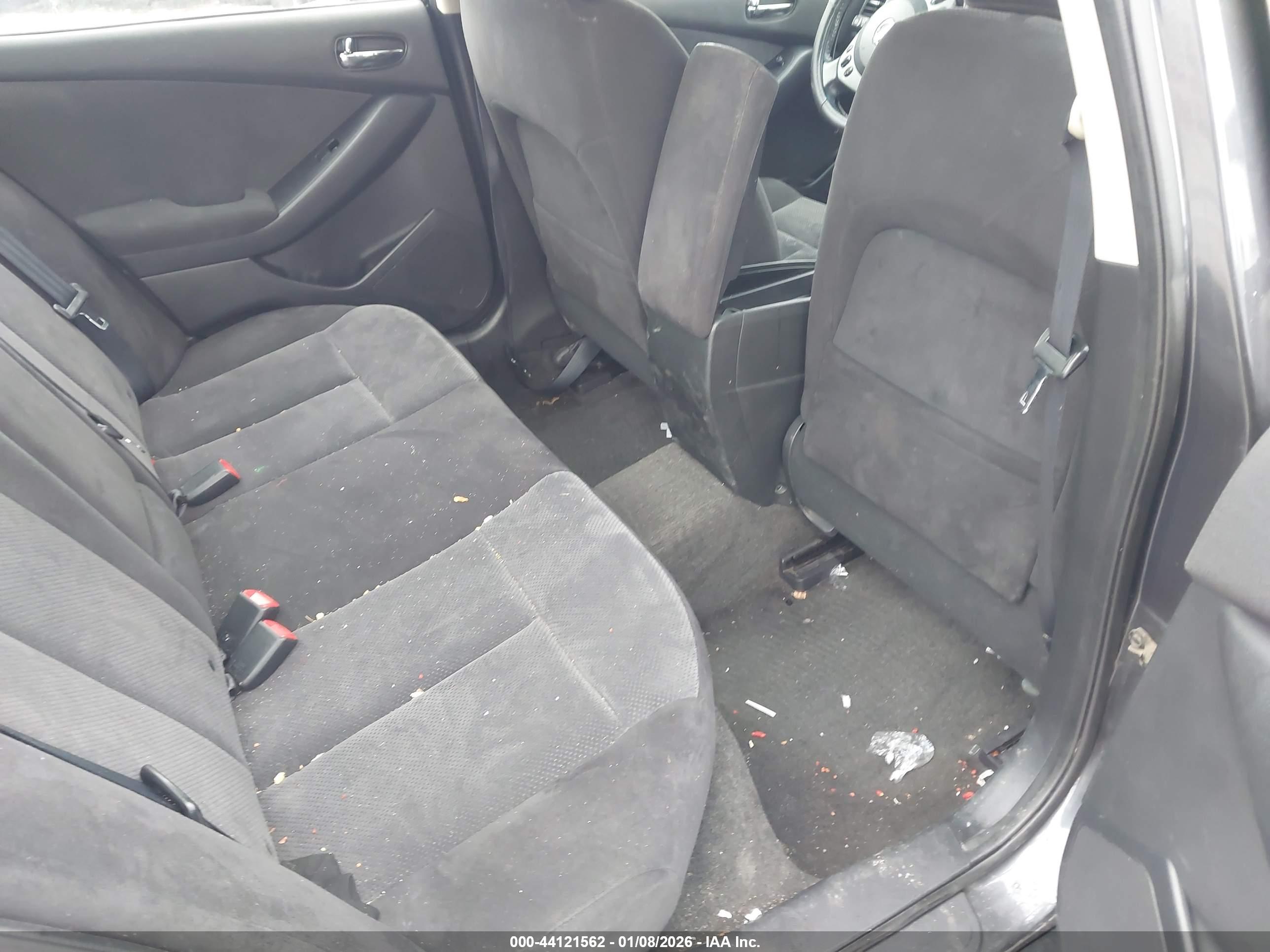 NISSAN ALTIMA image 8