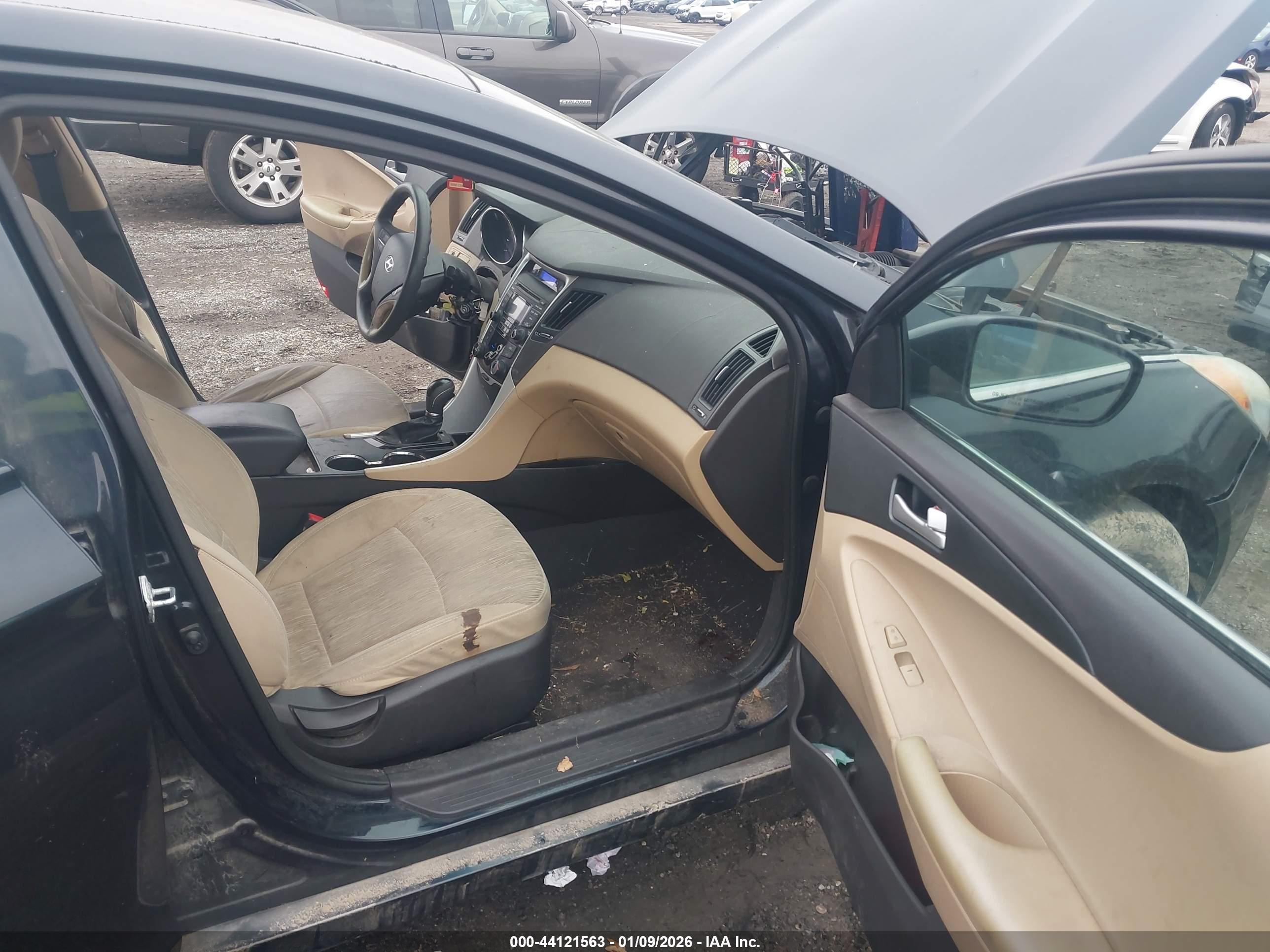 HYUNDAI SONATA image 5