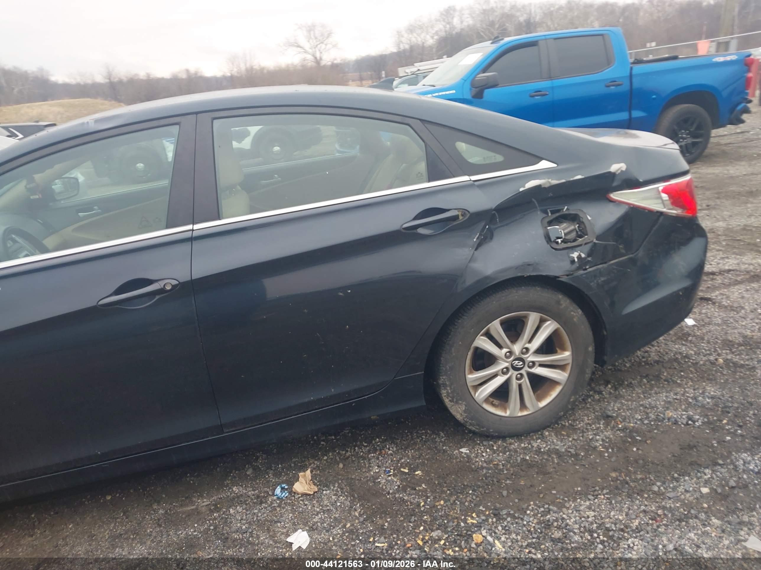 HYUNDAI SONATA image 6