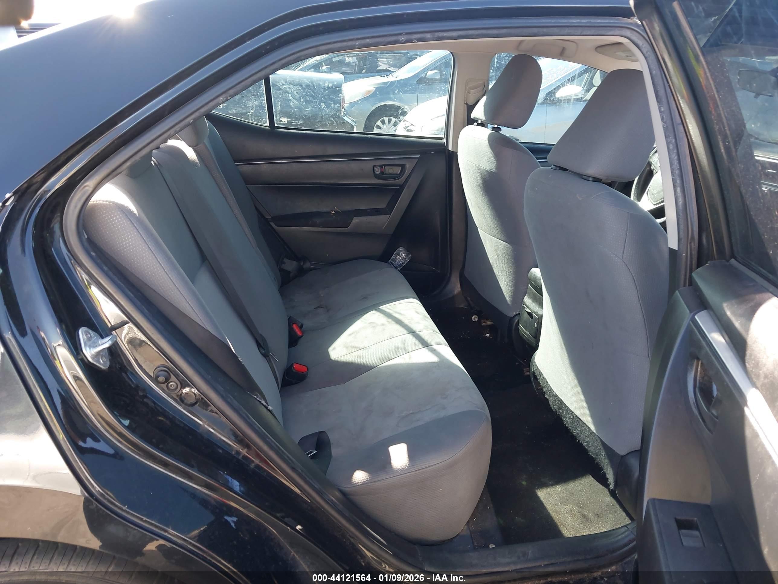 TOYOTA COROLLA image 8