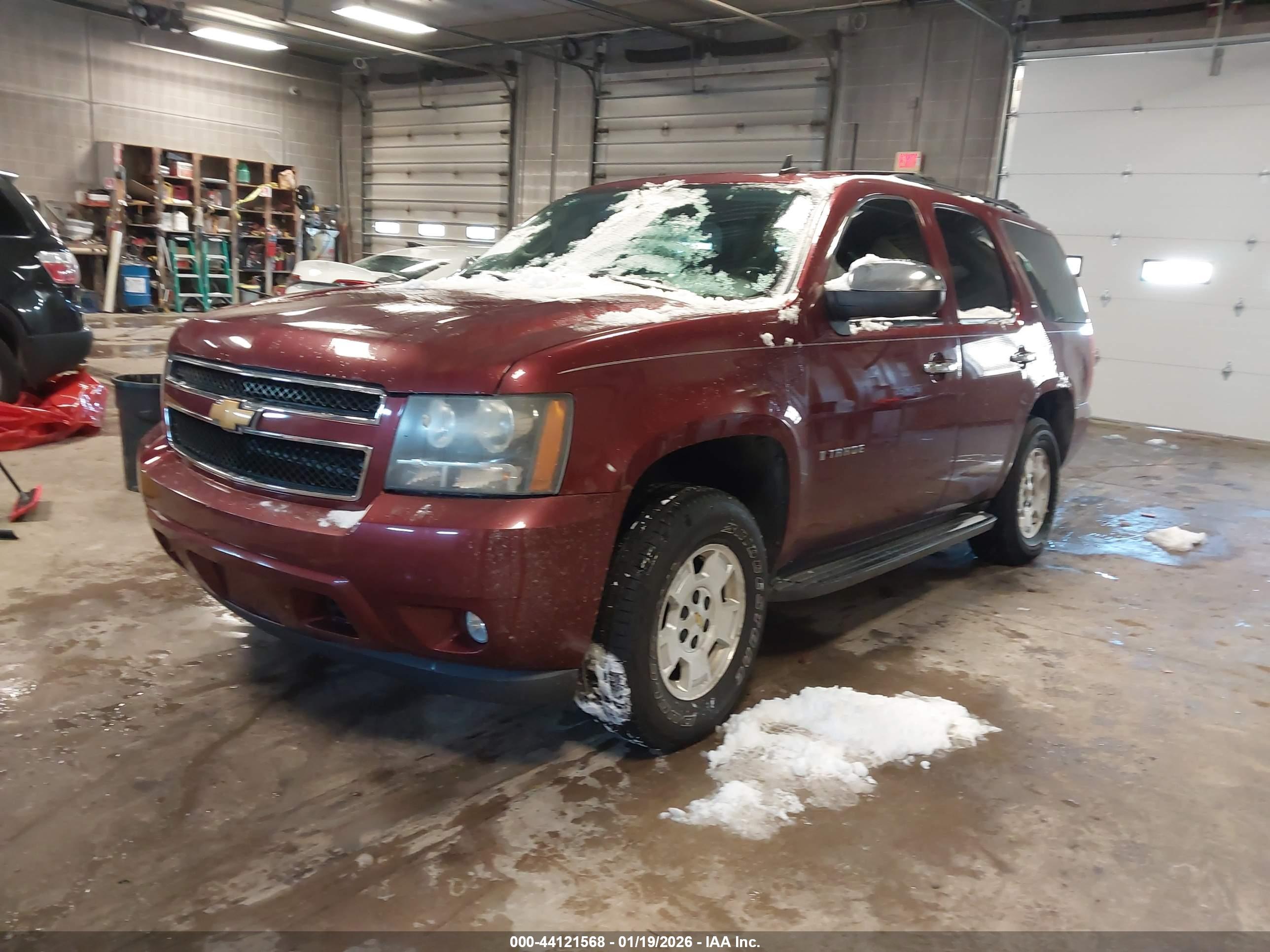 CHEVROLET TAHOE image 2