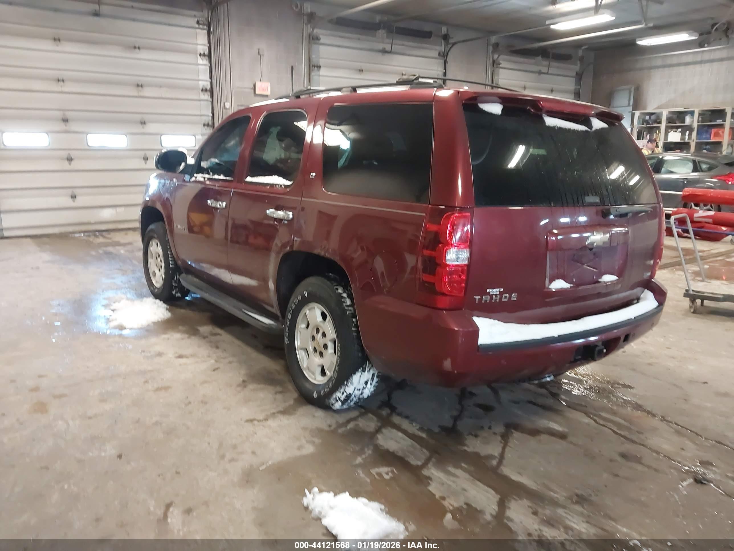 CHEVROLET TAHOE image 3
