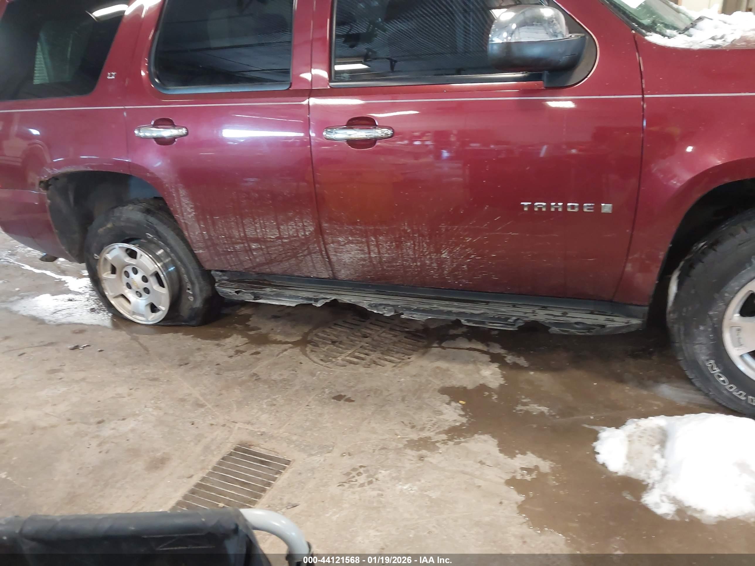 CHEVROLET TAHOE image 6