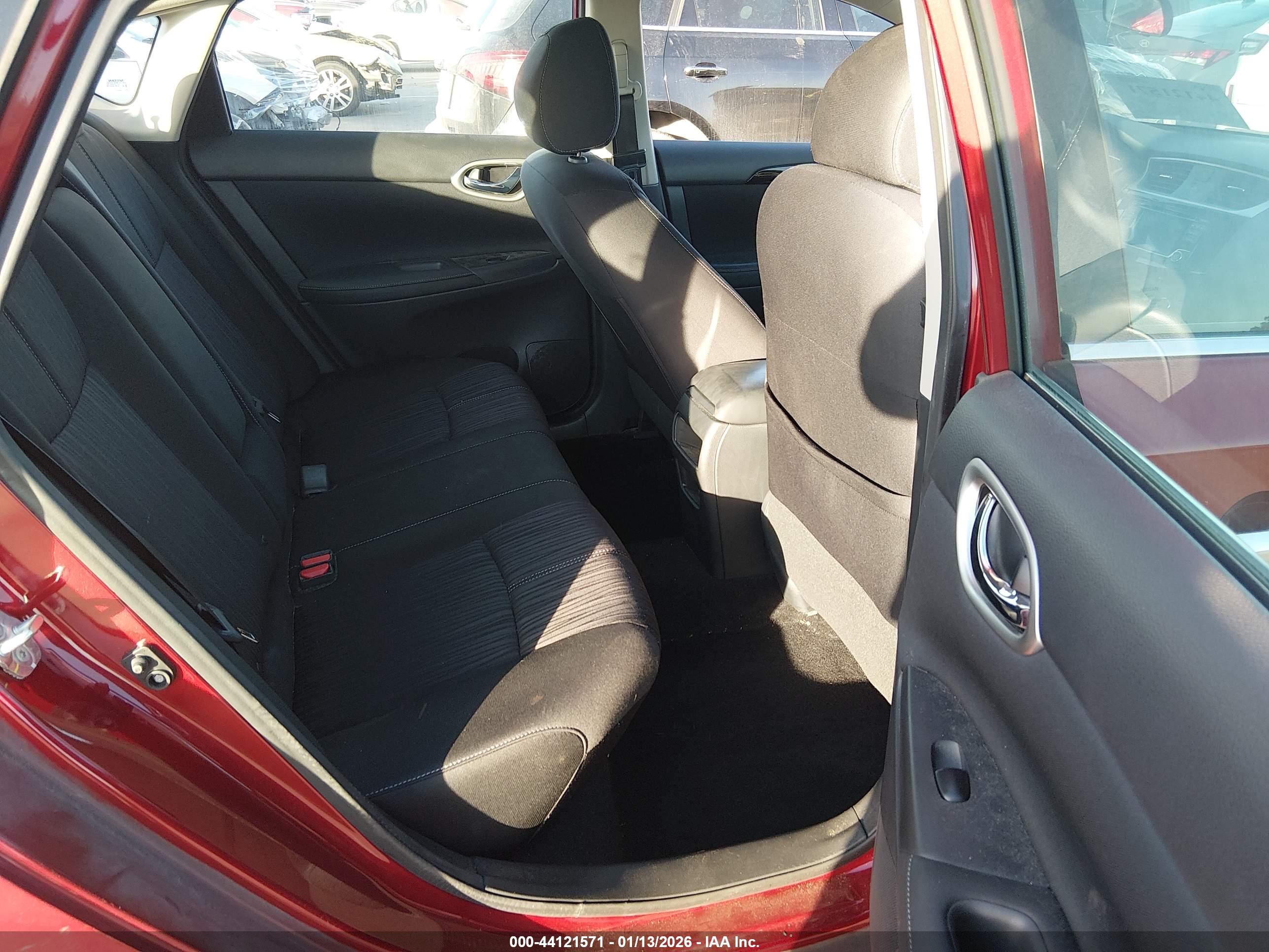 NISSAN SENTRA image 8