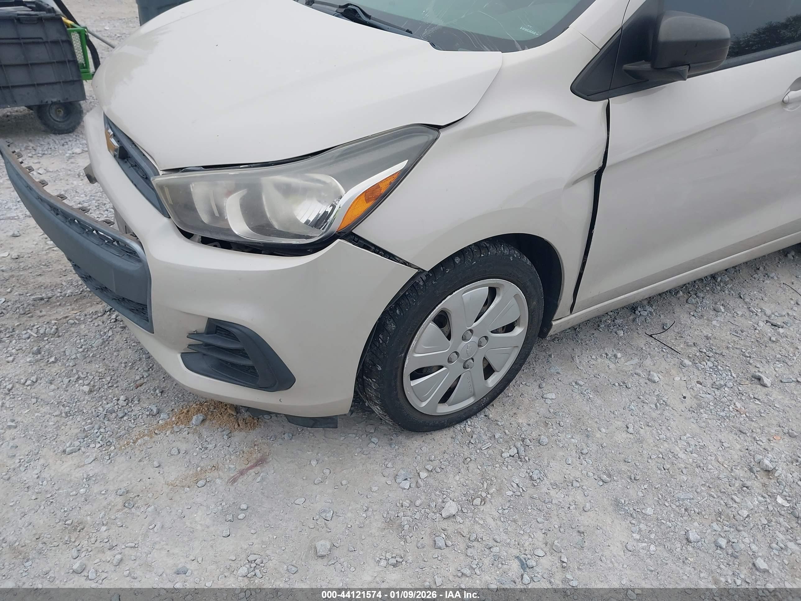 CHEVROLET SPARK image 6