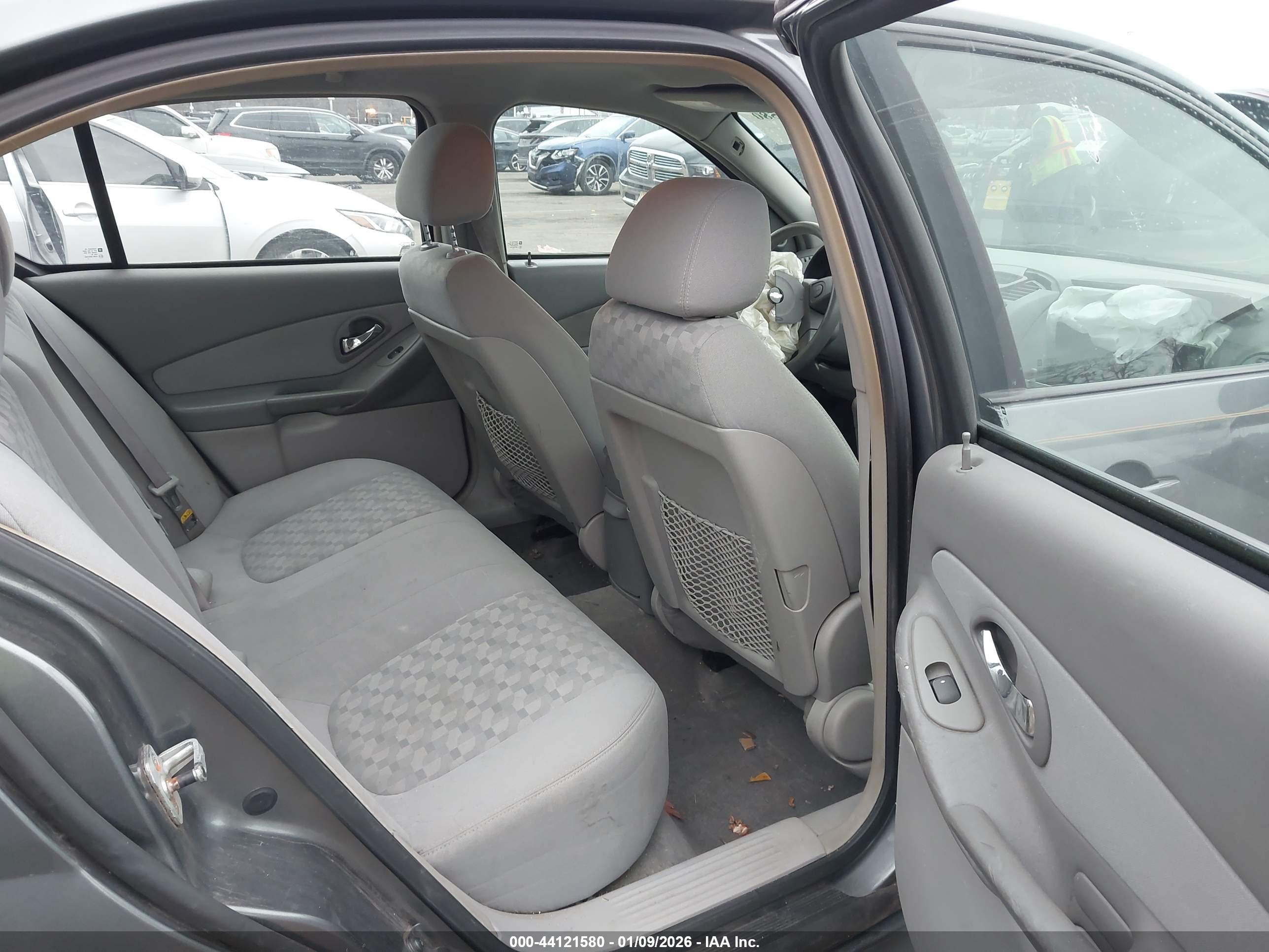 CHEVROLET MALIBU image 8