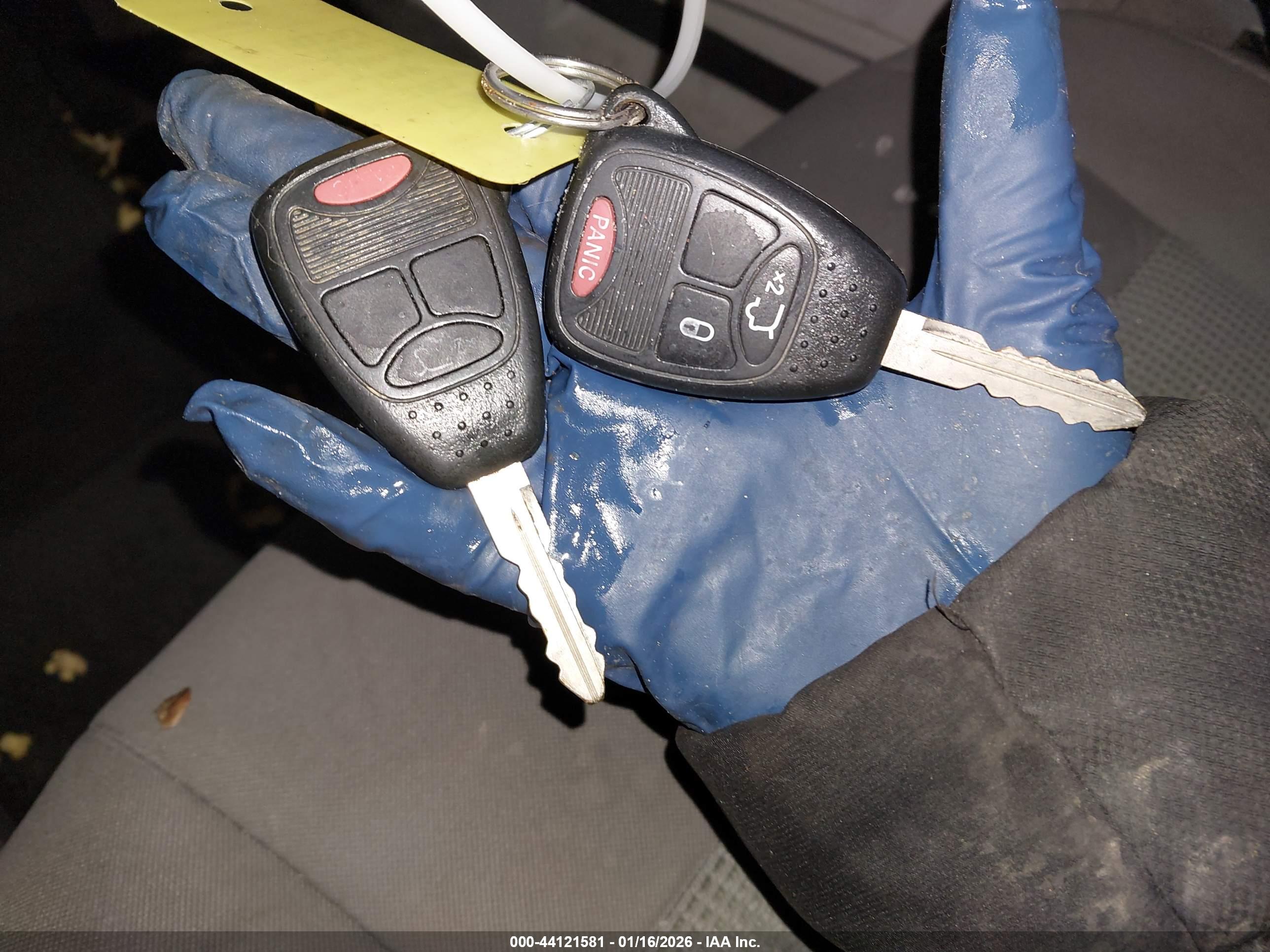 JEEP LIBERTY image 11
