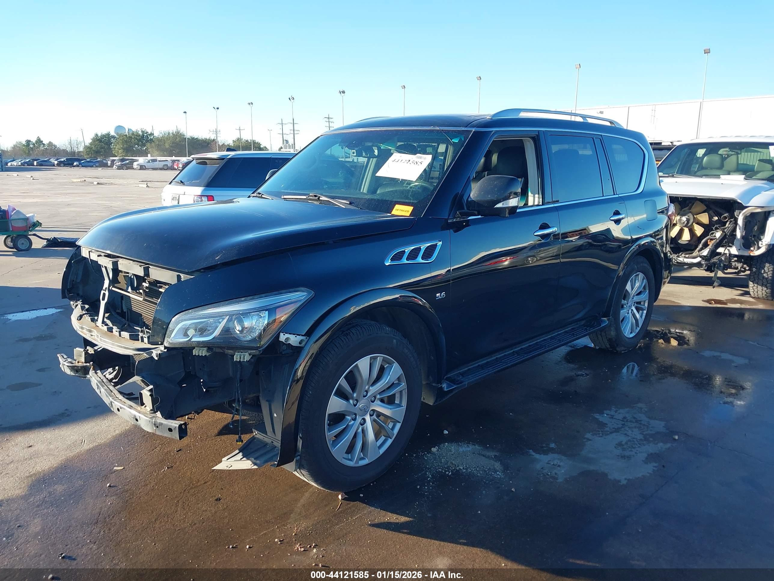 INFINITI QX80 image 2
