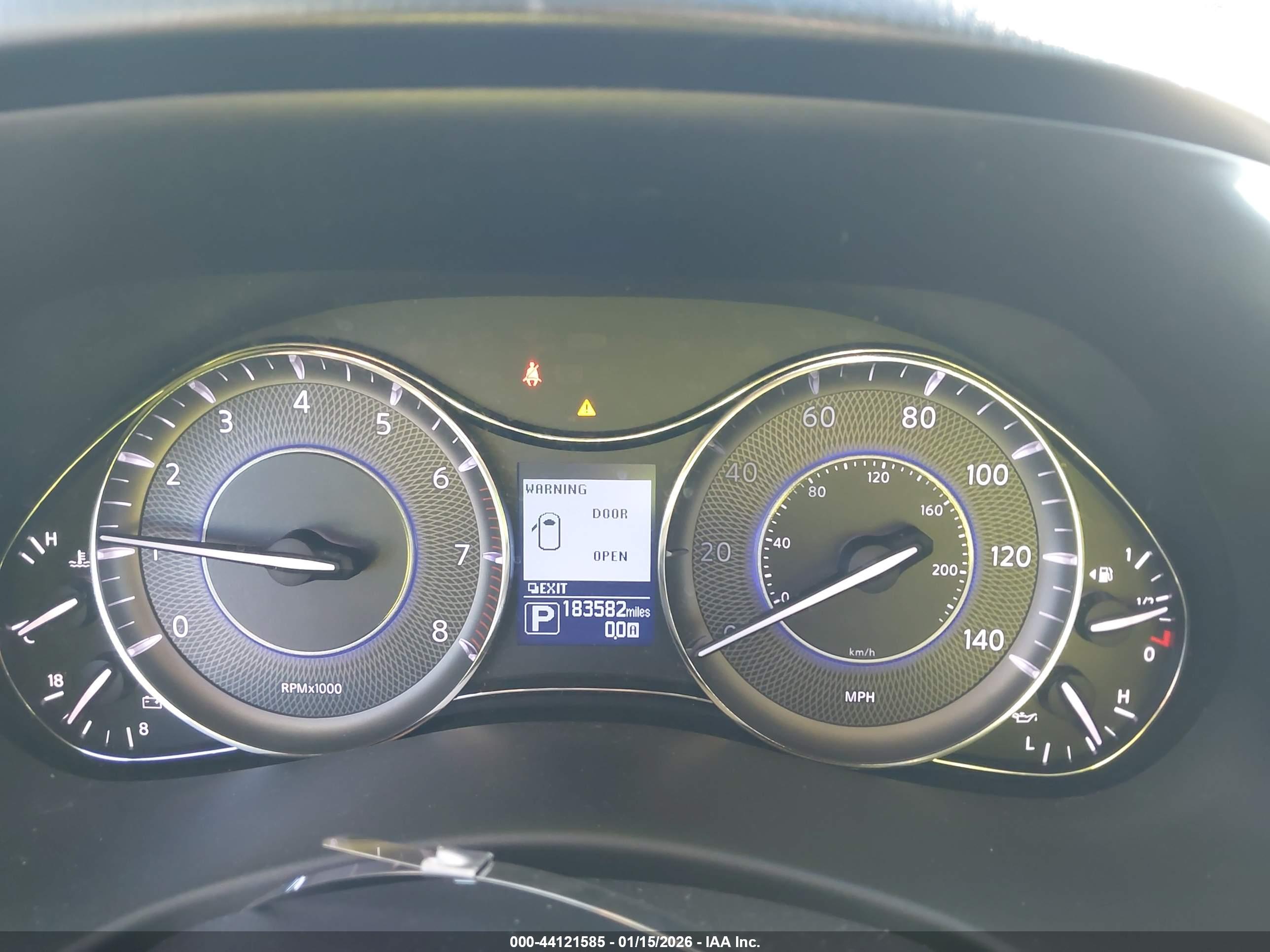 INFINITI QX80 image 7