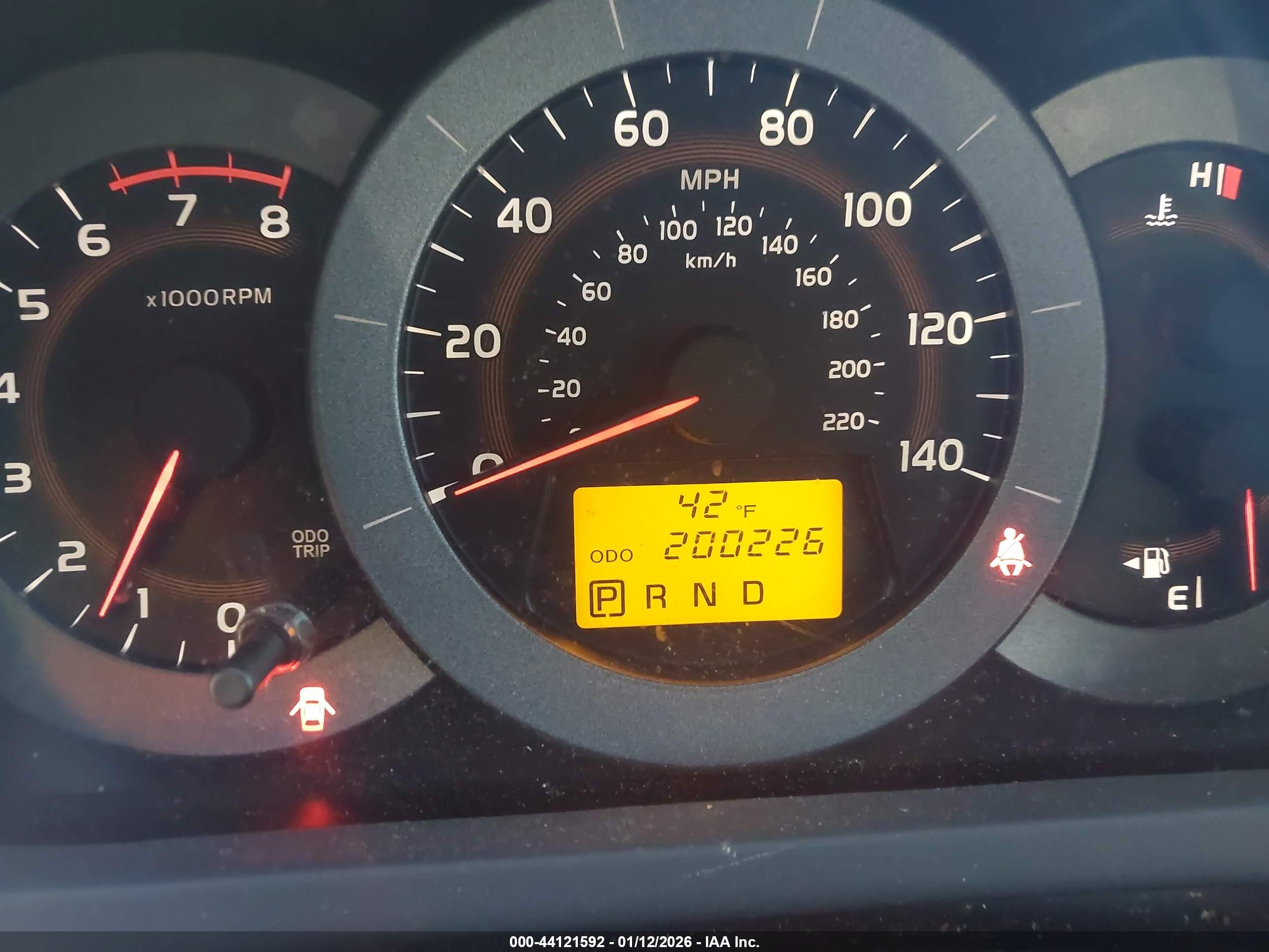 TOYOTA RAV4 image 7