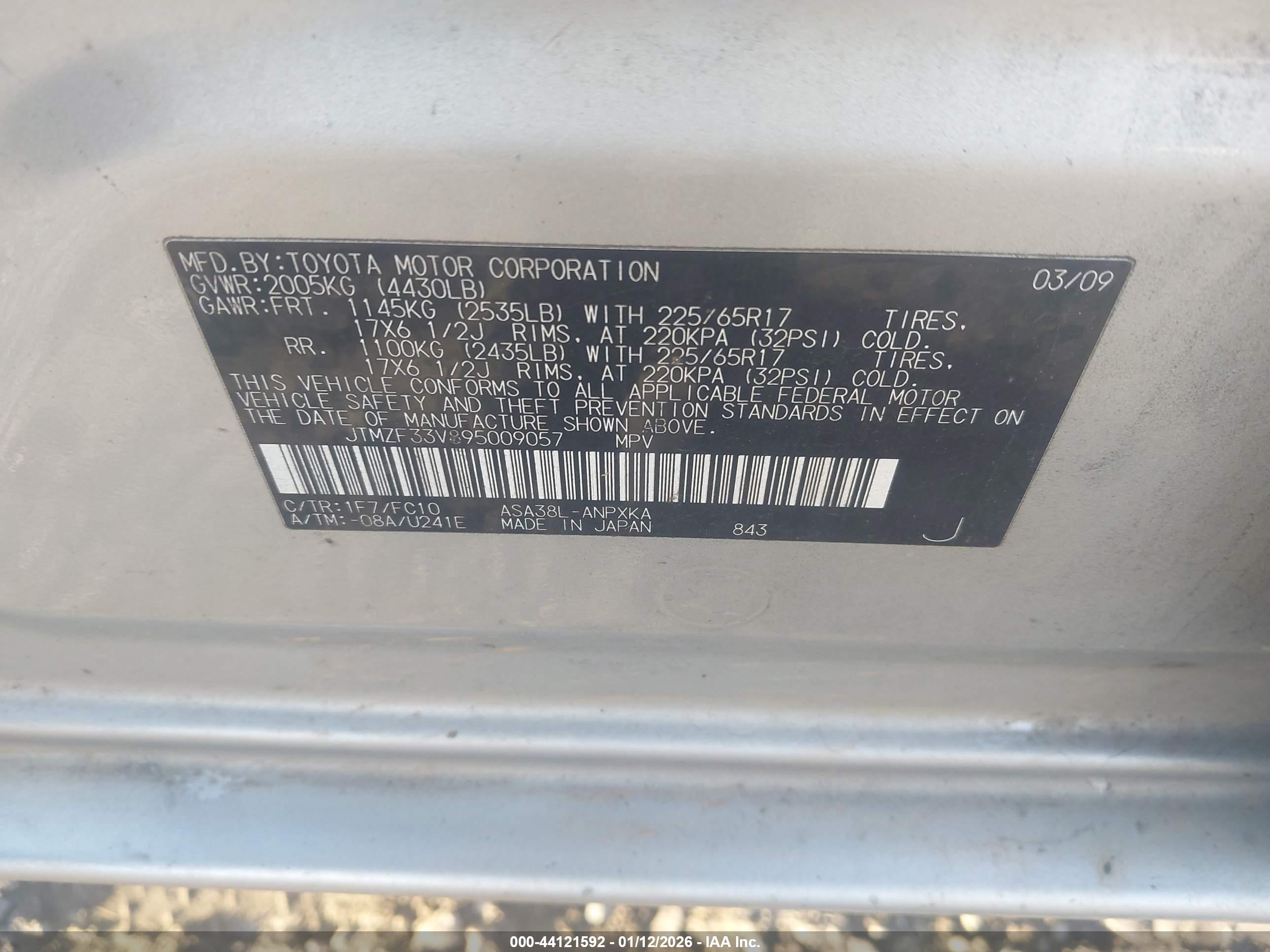TOYOTA RAV4 image 9