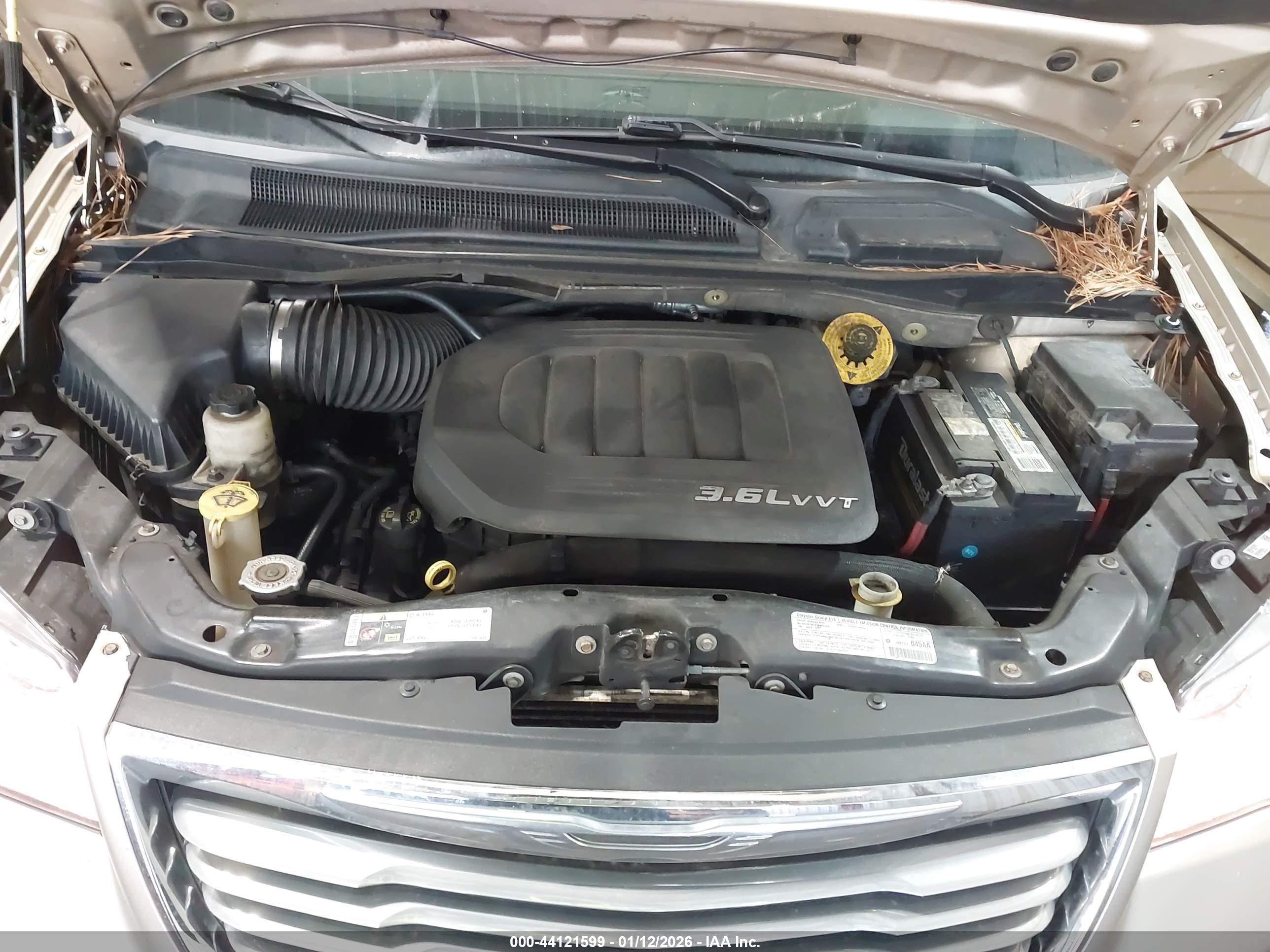 CHRYSLER TOWN image 10