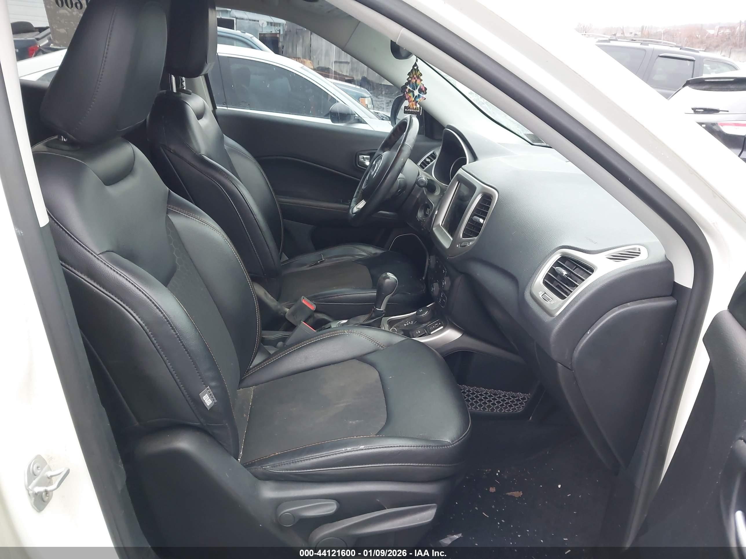 JEEP COMPASS image 5