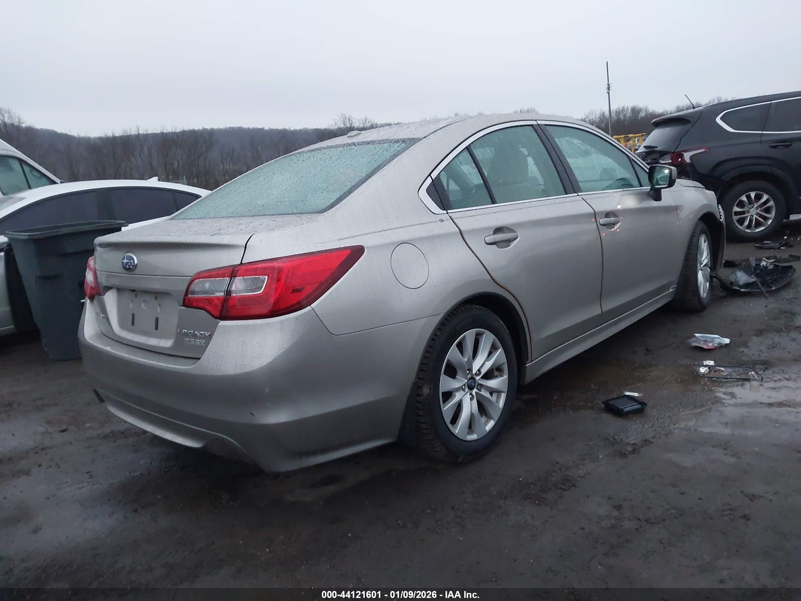SUBARU LEGACY image 4