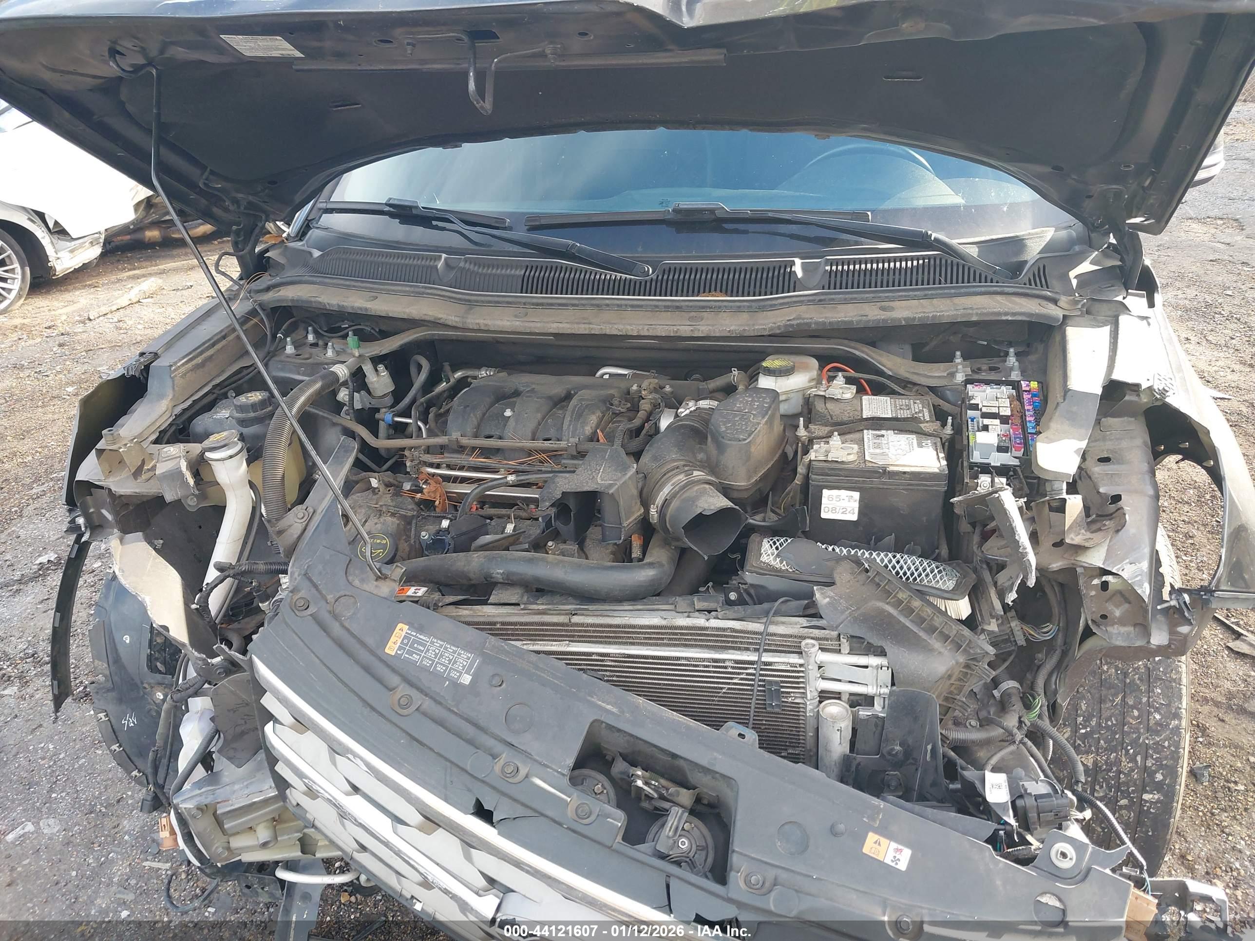 FORD EXPLORER image 10