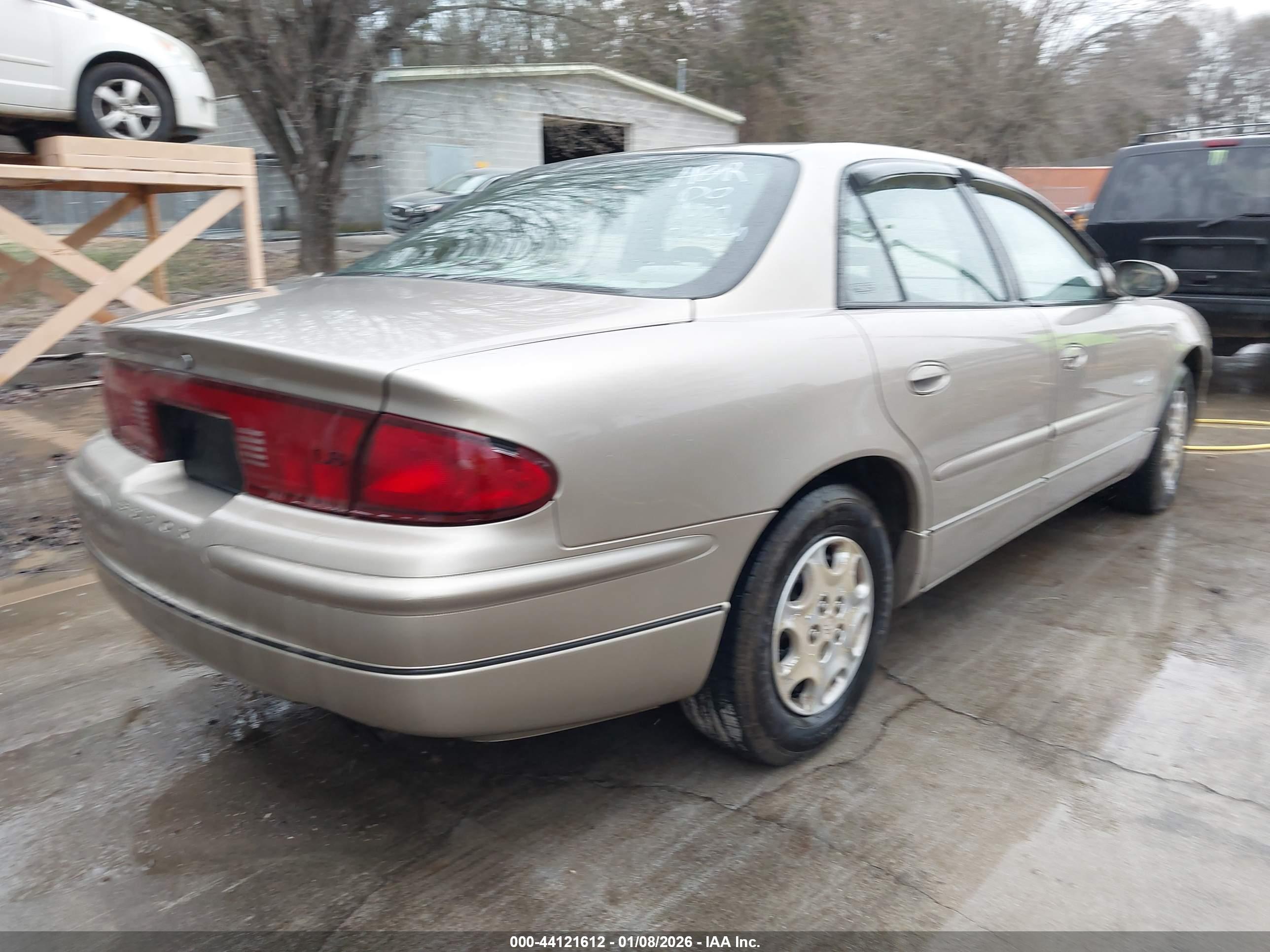 BUICK REGAL image 4