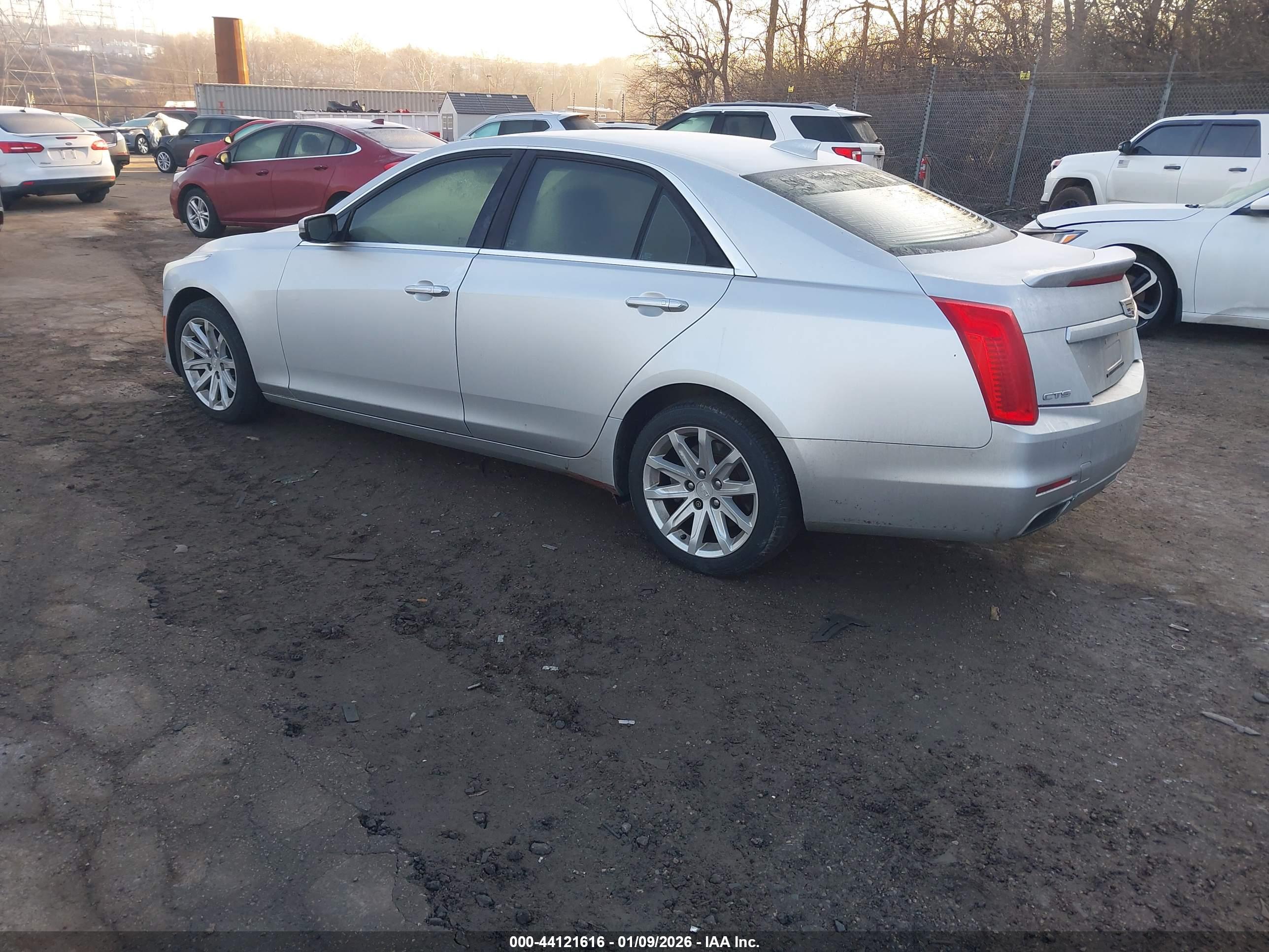 CADILLAC CTS image 3