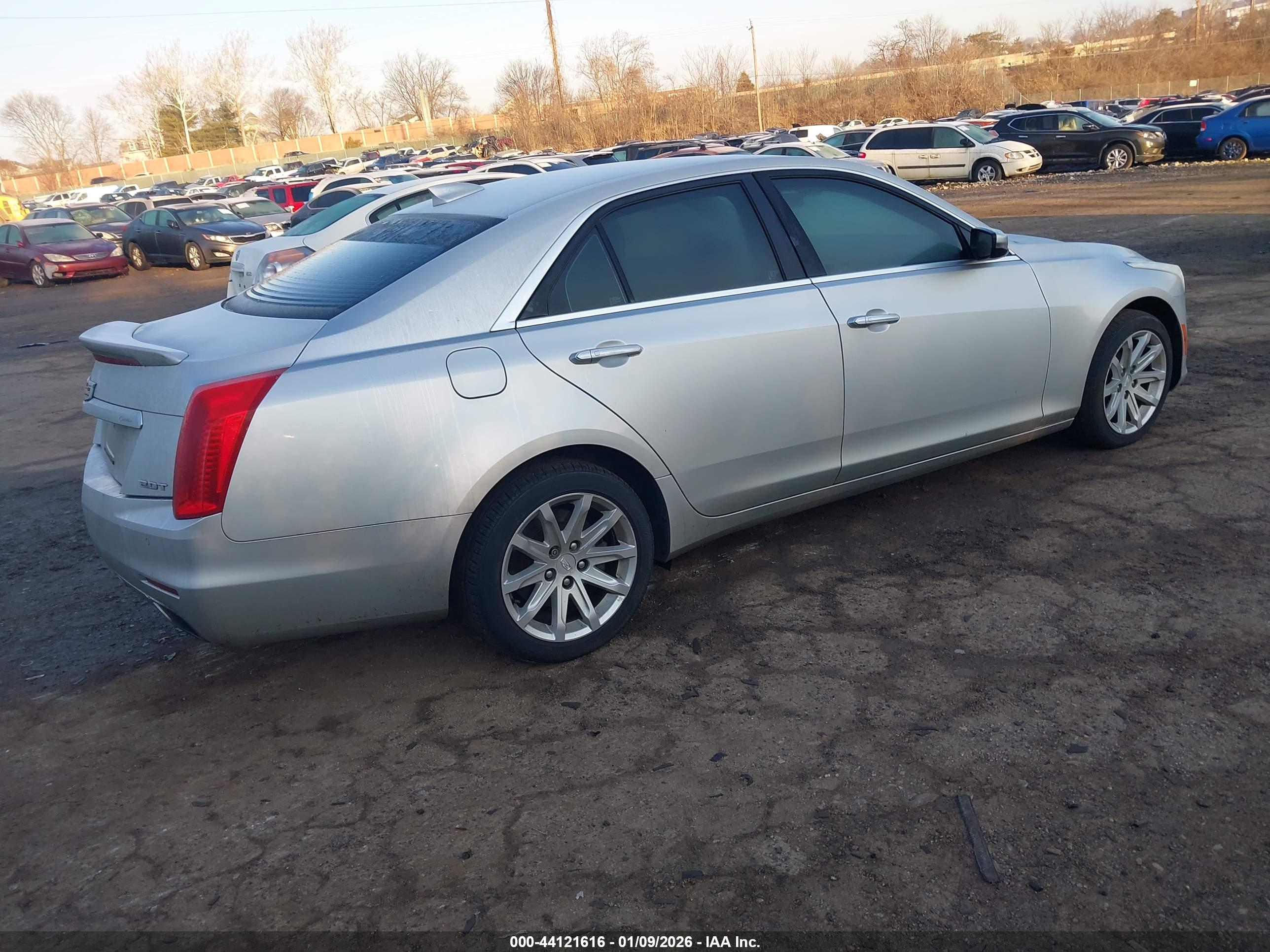 CADILLAC CTS image 4