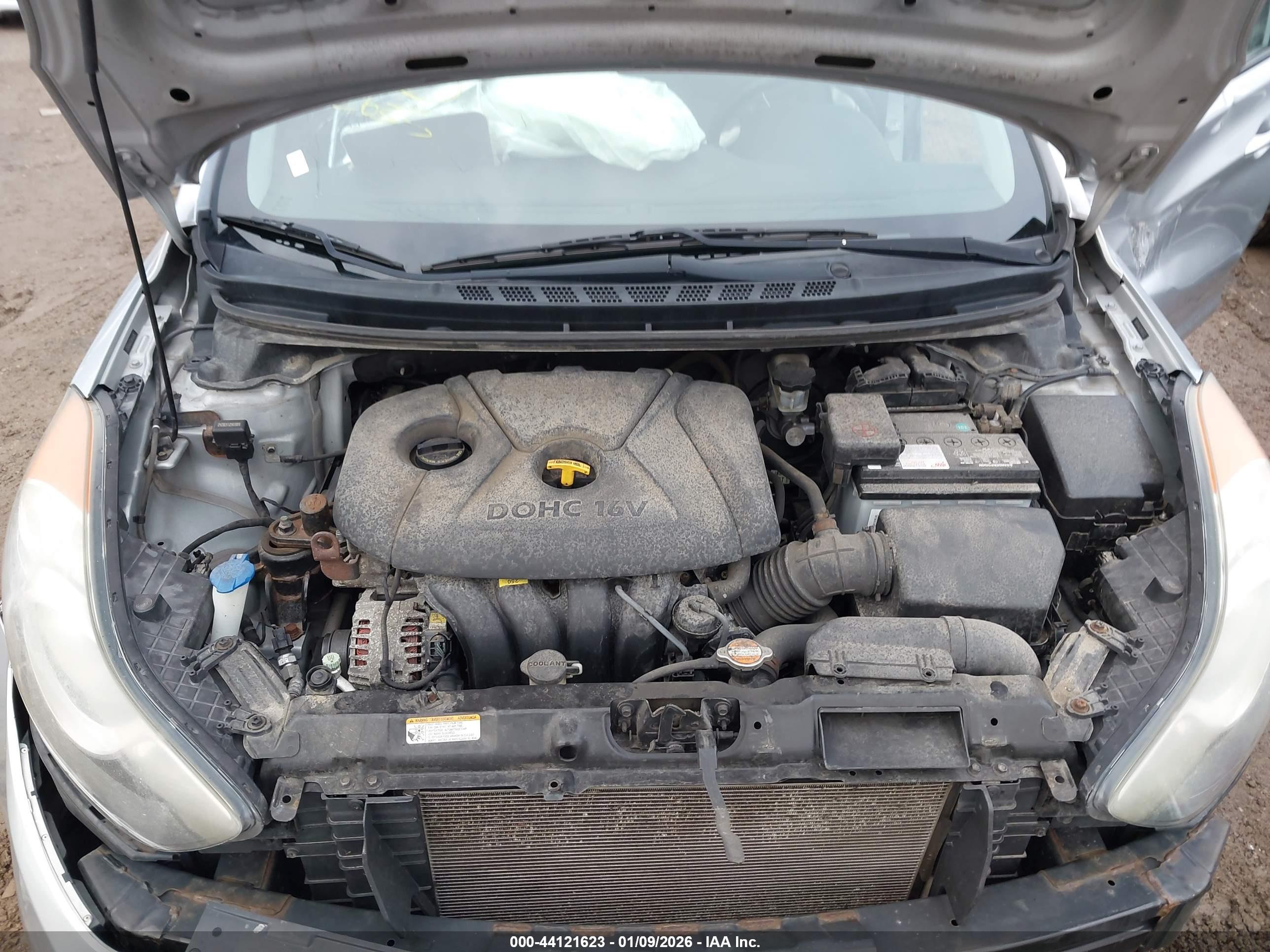 HYUNDAI ELANTRA image 10