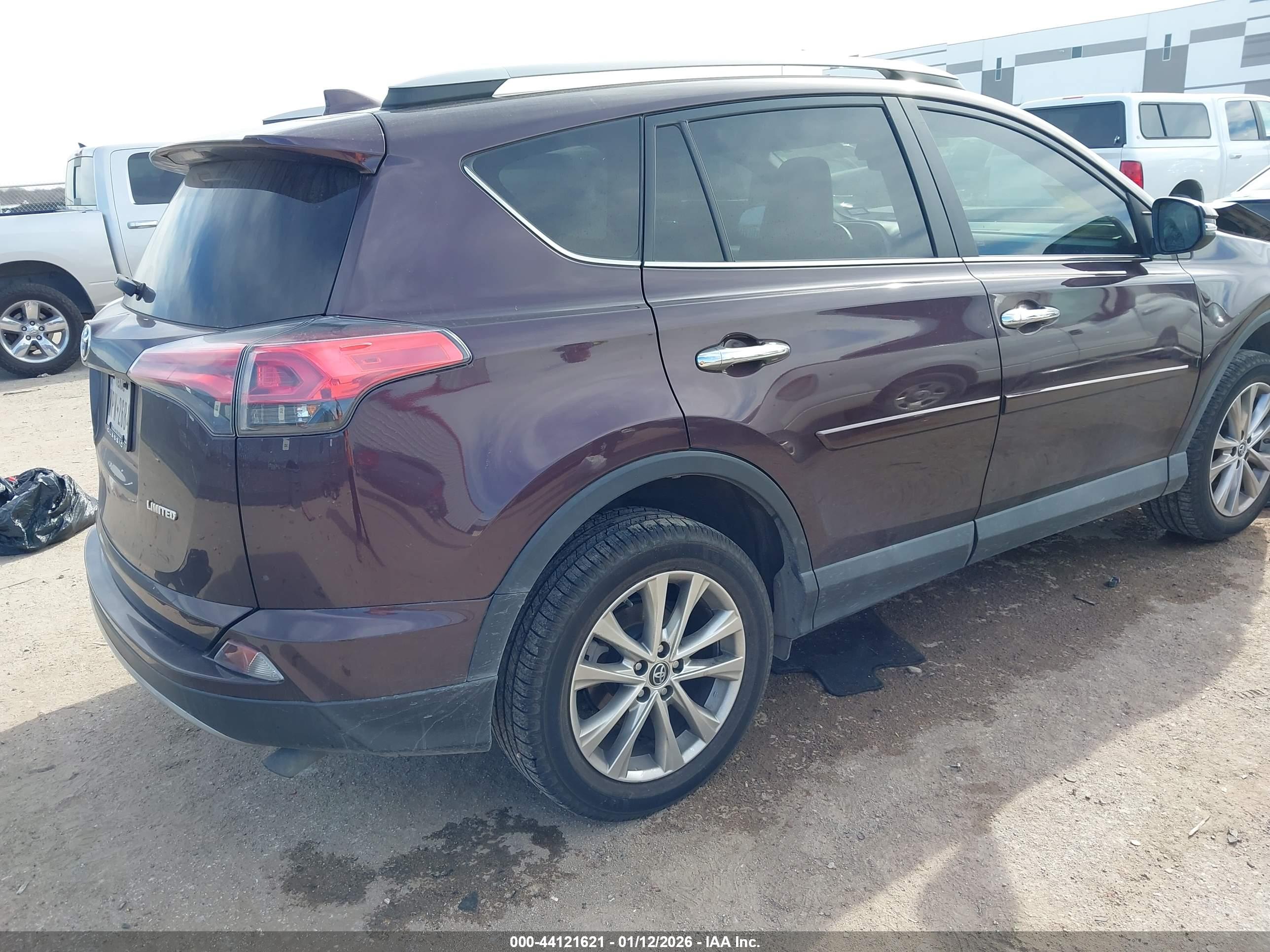 TOYOTA RAV4 image 4